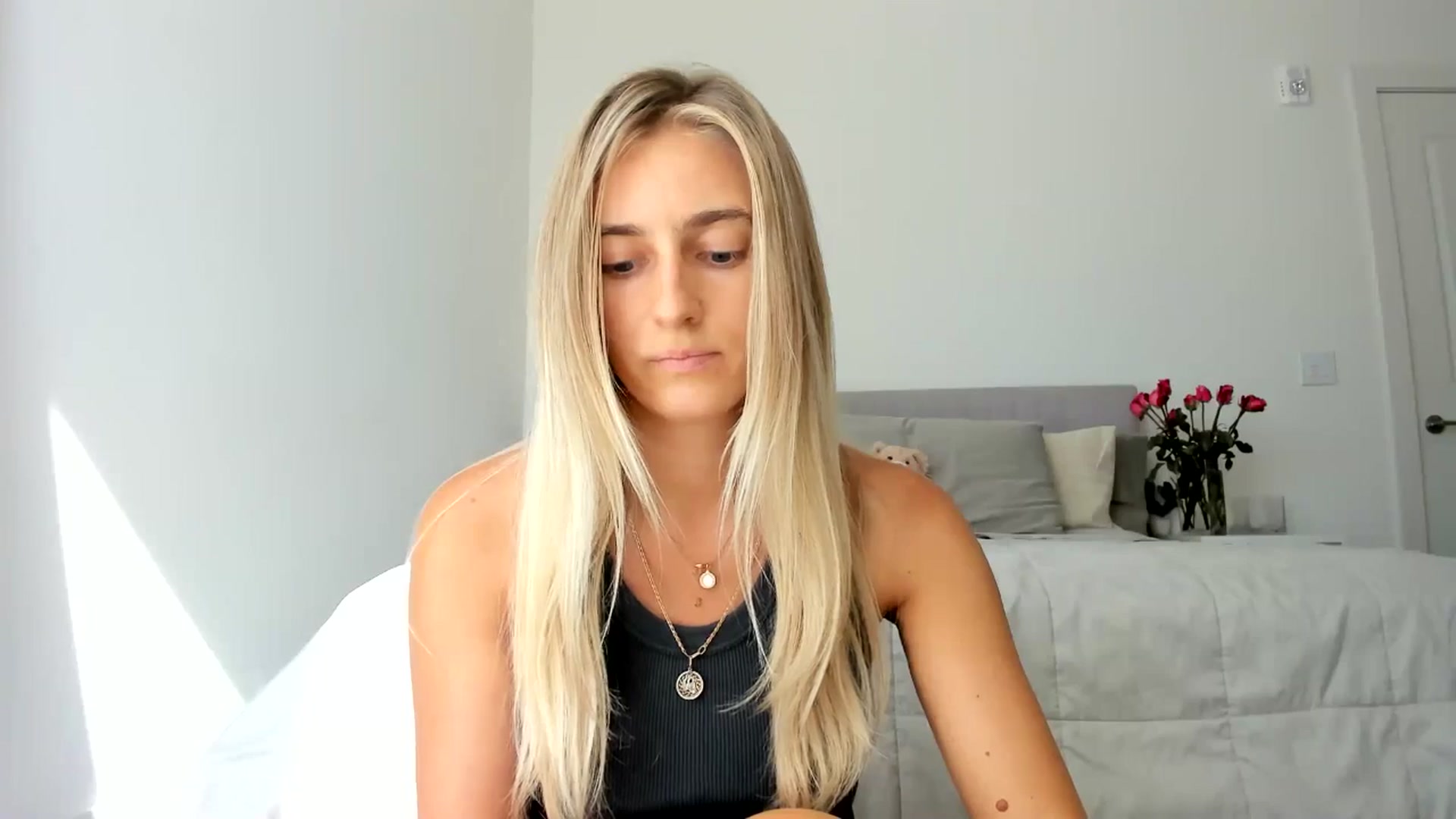 Gallery image thumbnail from Vodka_Queen's myfreecams stream on, 08/22/2024, 23:51 image 12 of 20