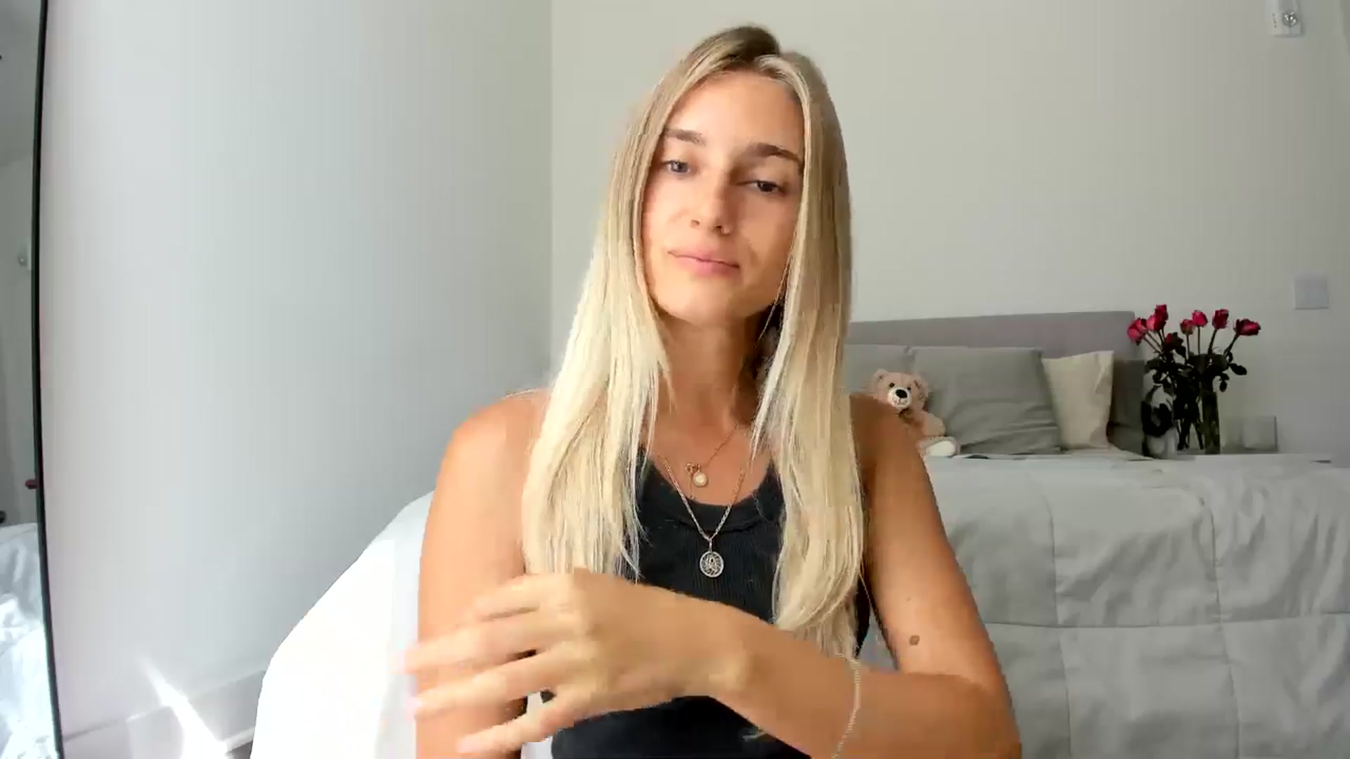 Gallery image thumbnail from Vodka_Queen's myfreecams stream on, 08/22/2024, 23:51 image 6 of 20