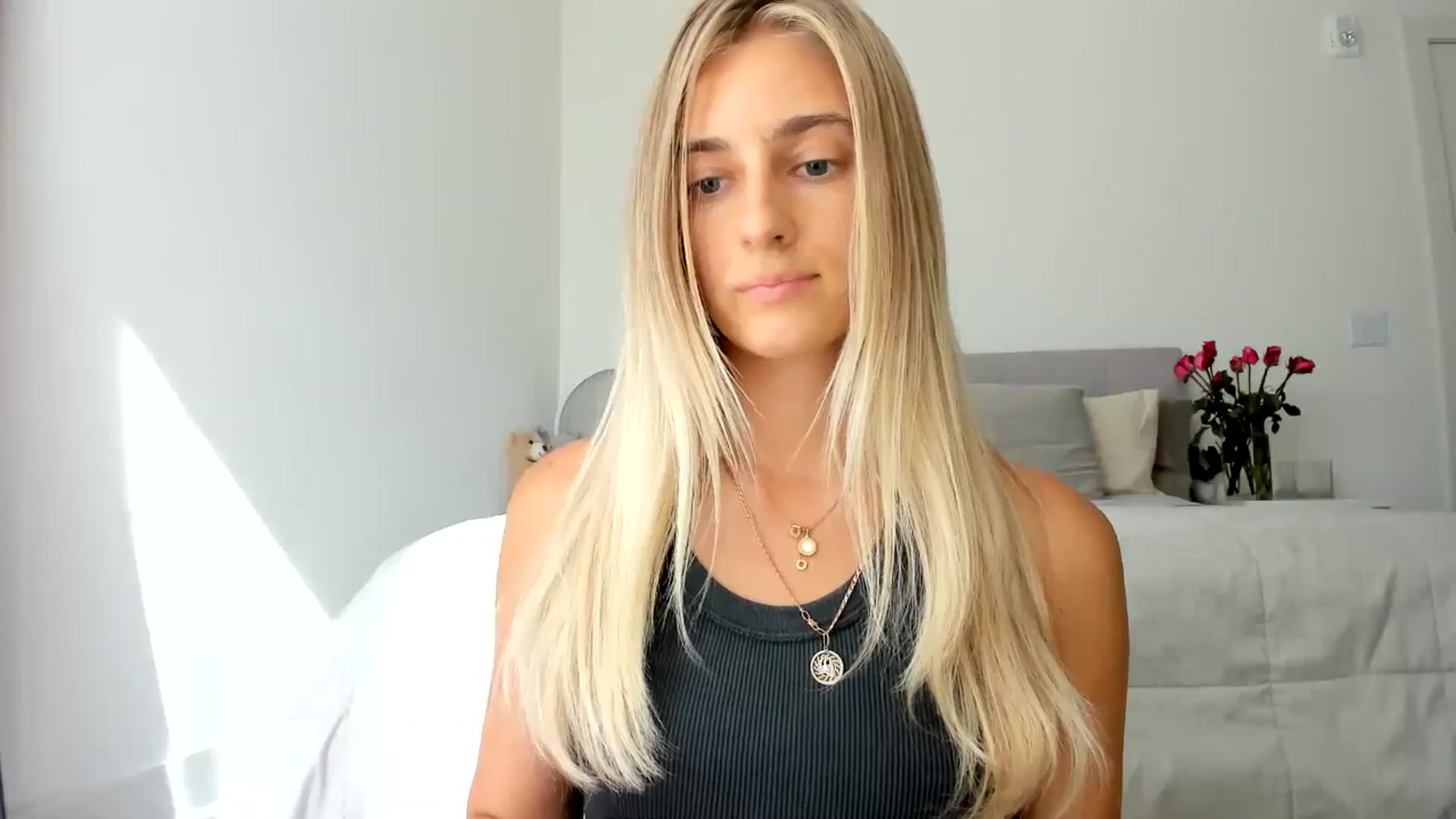 Gallery image thumbnail from Vodka_Queen's myfreecams stream on, 08/22/2024, 23:51 image 14 of 20