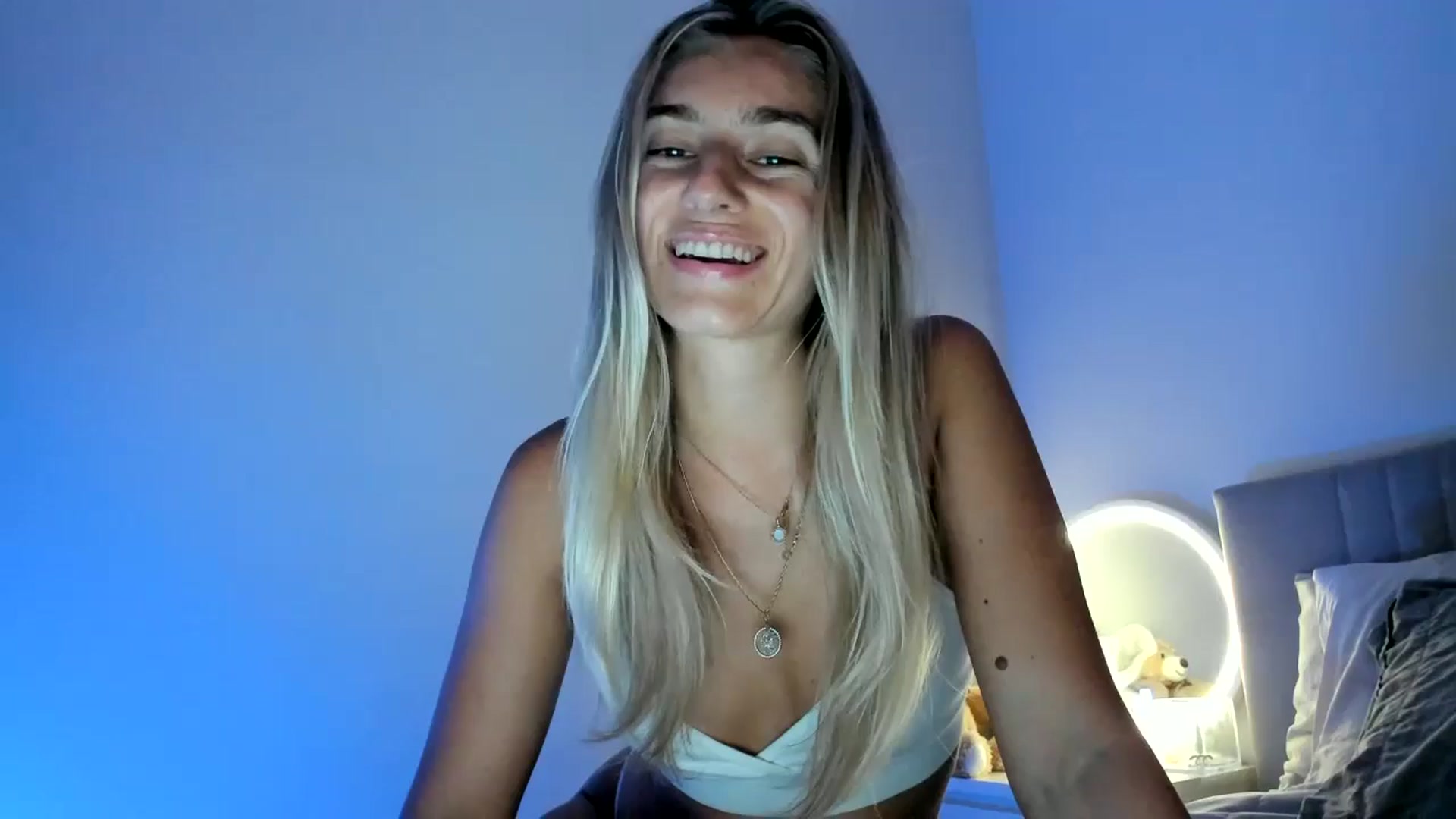 Gallery image thumbnail from Vodka_Queen's myfreecams stream on, 08/24/2024, 05:15 image 3 of 20