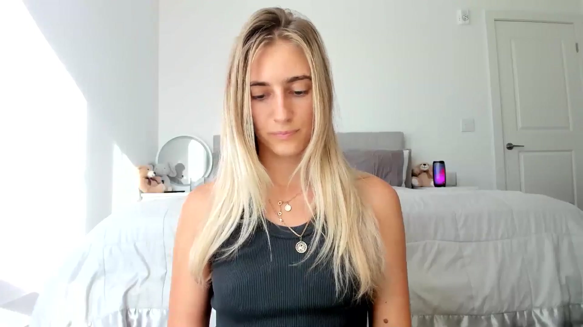 Gallery image thumbnail from Vodka_Queen's myfreecams stream on, 09/23/2024, 23:46 image 18 of 20