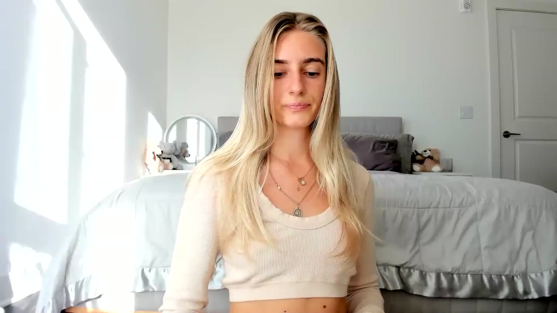 Gallery image thumbnail from Vodka_Queen's myfreecams stream on, 09/26/2024, 23:55 image 20 of 20