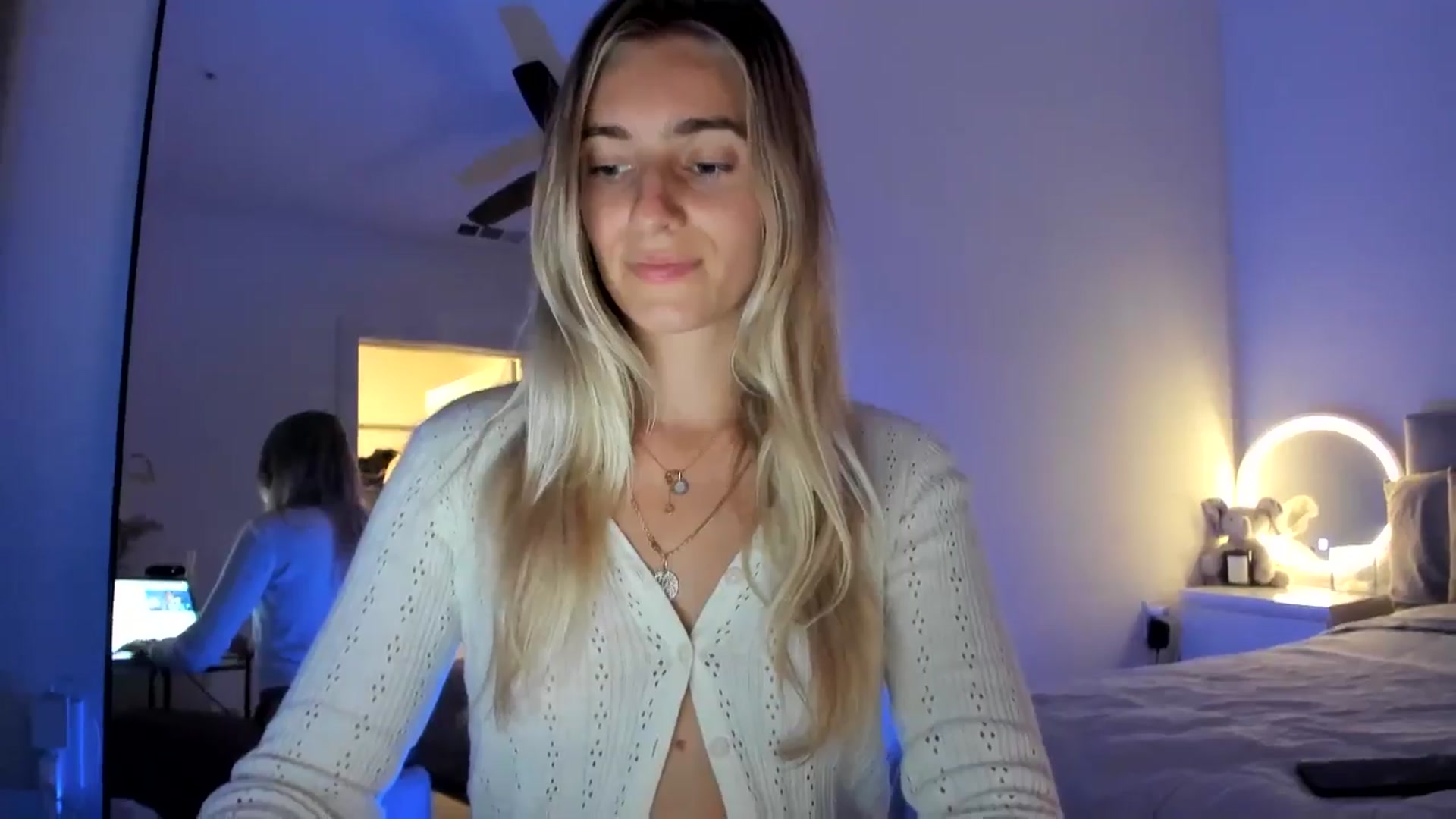 Gallery image thumbnail from Vodka_Queen's myfreecams stream on, 10/01/2024, 05:03 image 5 of 20