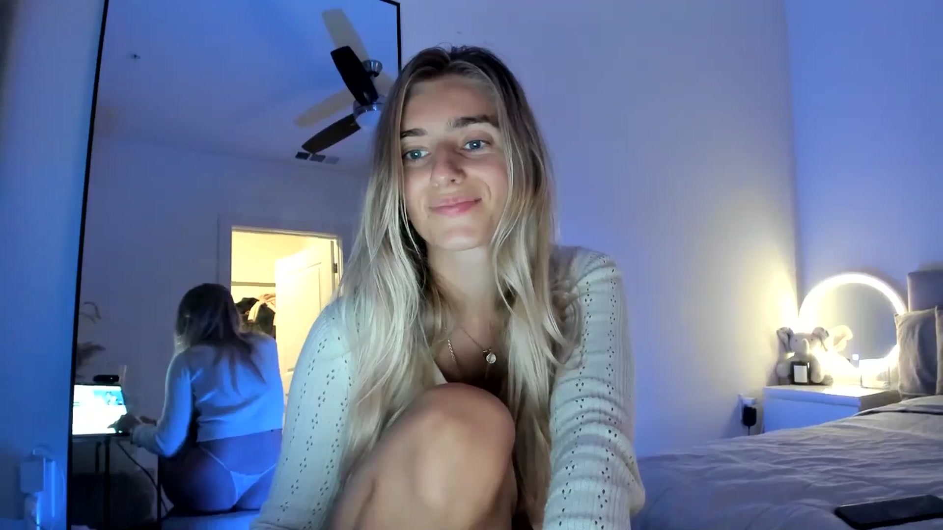 Gallery image thumbnail from Vodka_Queen's myfreecams stream on, 10/01/2024, 05:03 image 14 of 20