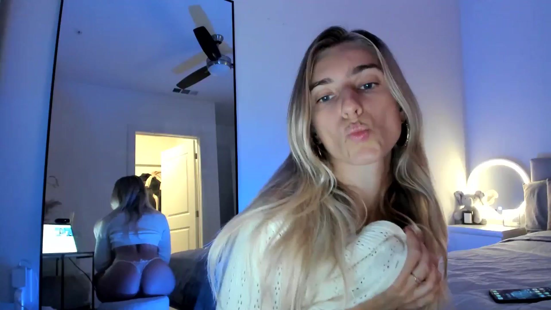 Gallery image thumbnail from Vodka_Queen's myfreecams stream on, 10/01/2024, 05:03 image 2 of 20