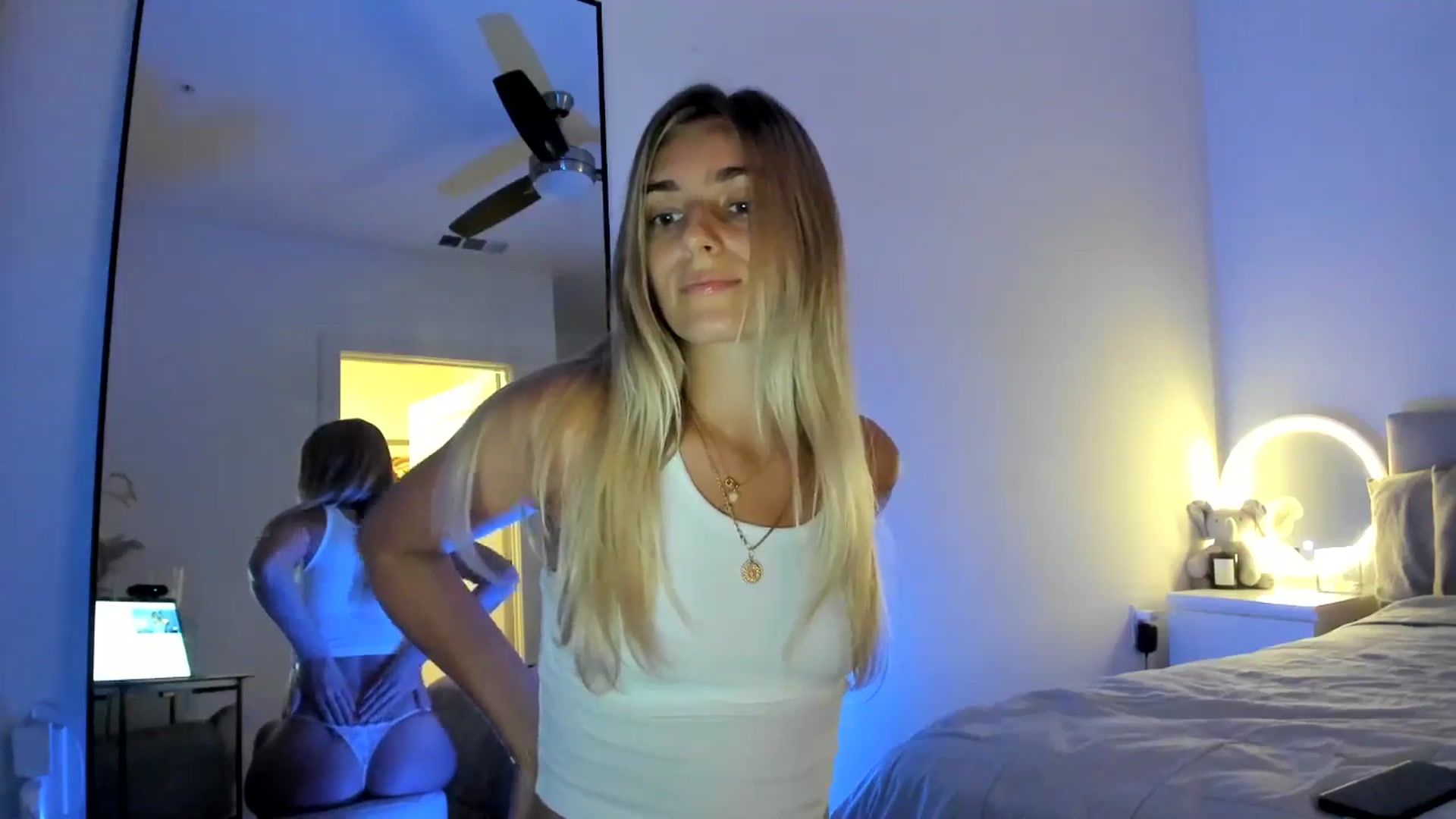 Gallery image thumbnail from Vodka_Queen's myfreecams stream on, 10/02/2024, 05:21 image 15 of 20