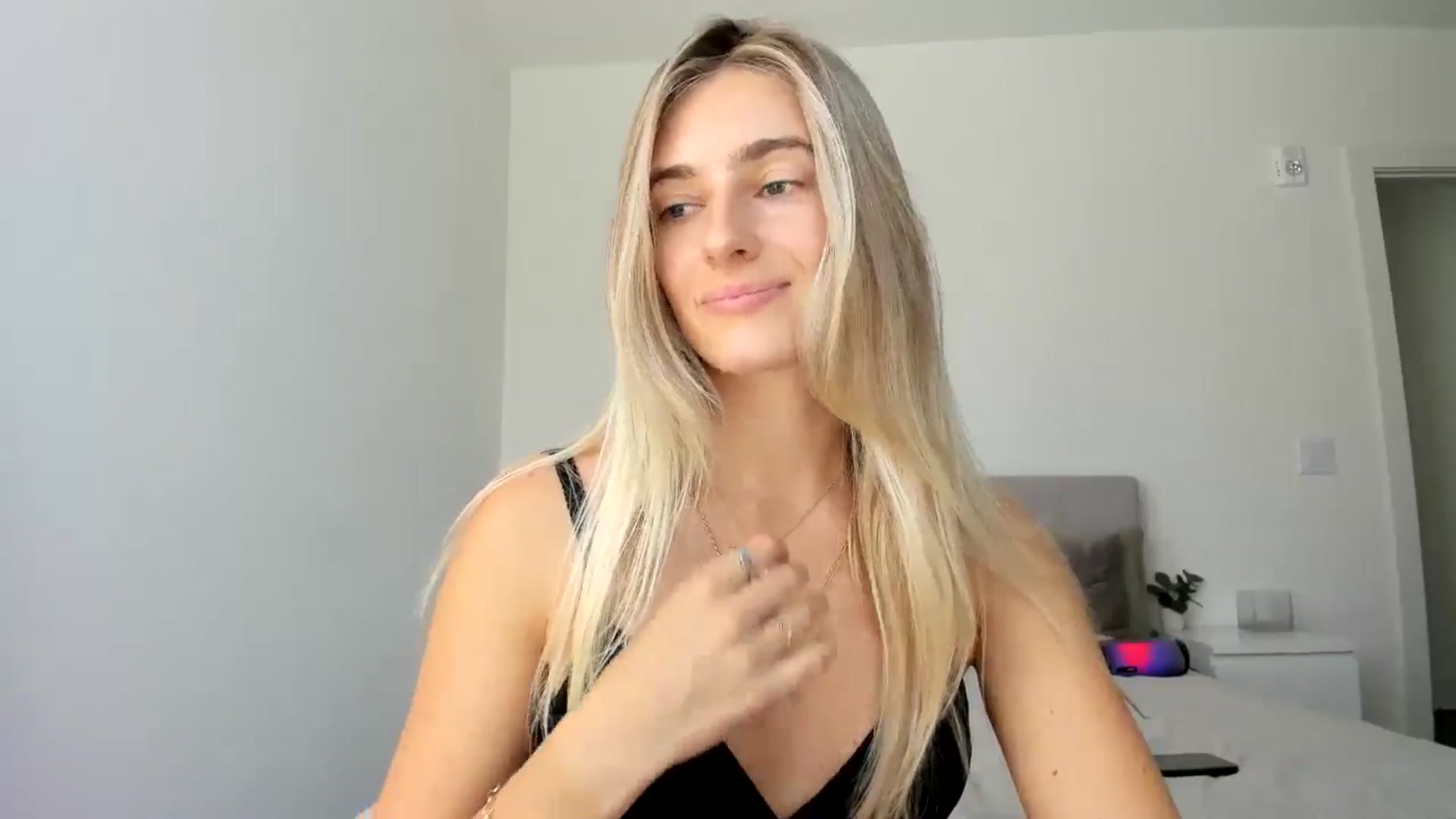 Gallery image thumbnail from Vodka_Queen's myfreecams stream on, 10/02/2024, 22:57 image 4 of 20