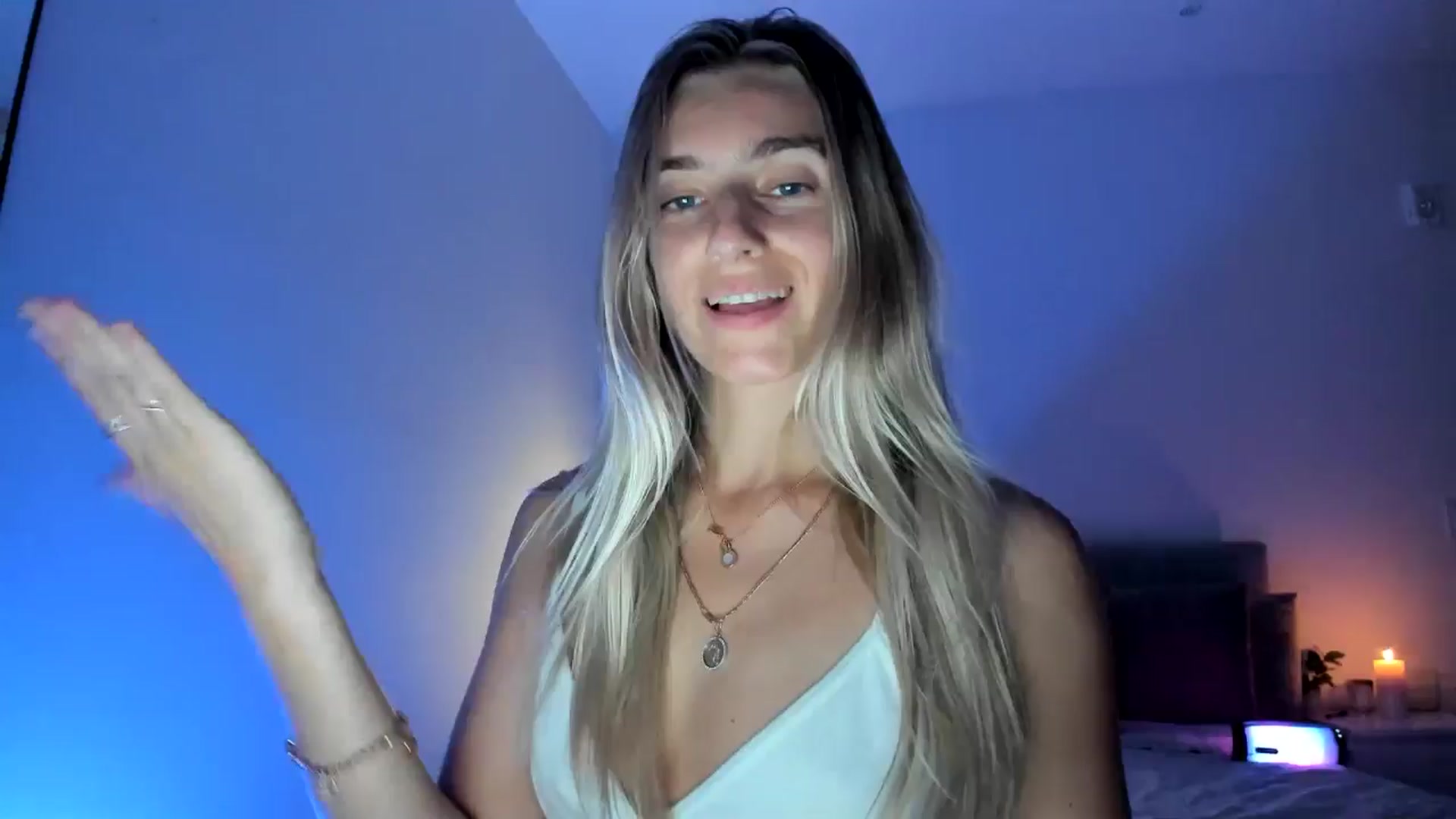 Gallery image thumbnail from Vodka_Queen's myfreecams stream on, 10/24/2024, 05:59 image 18 of 20