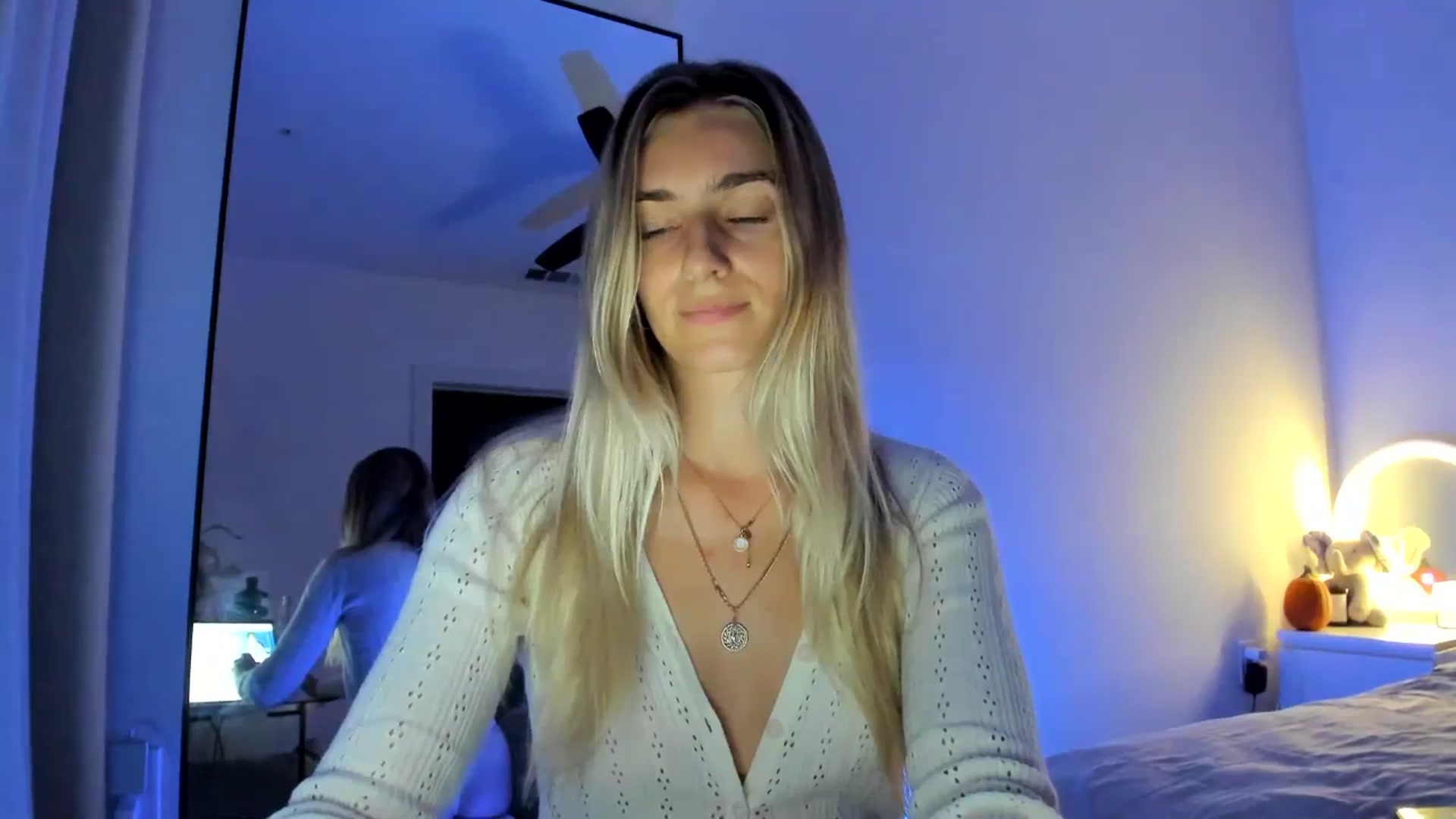Gallery image thumbnail from Vodka_Queen's myfreecams stream on, 10/26/2024, 06:56 image 2 of 20
