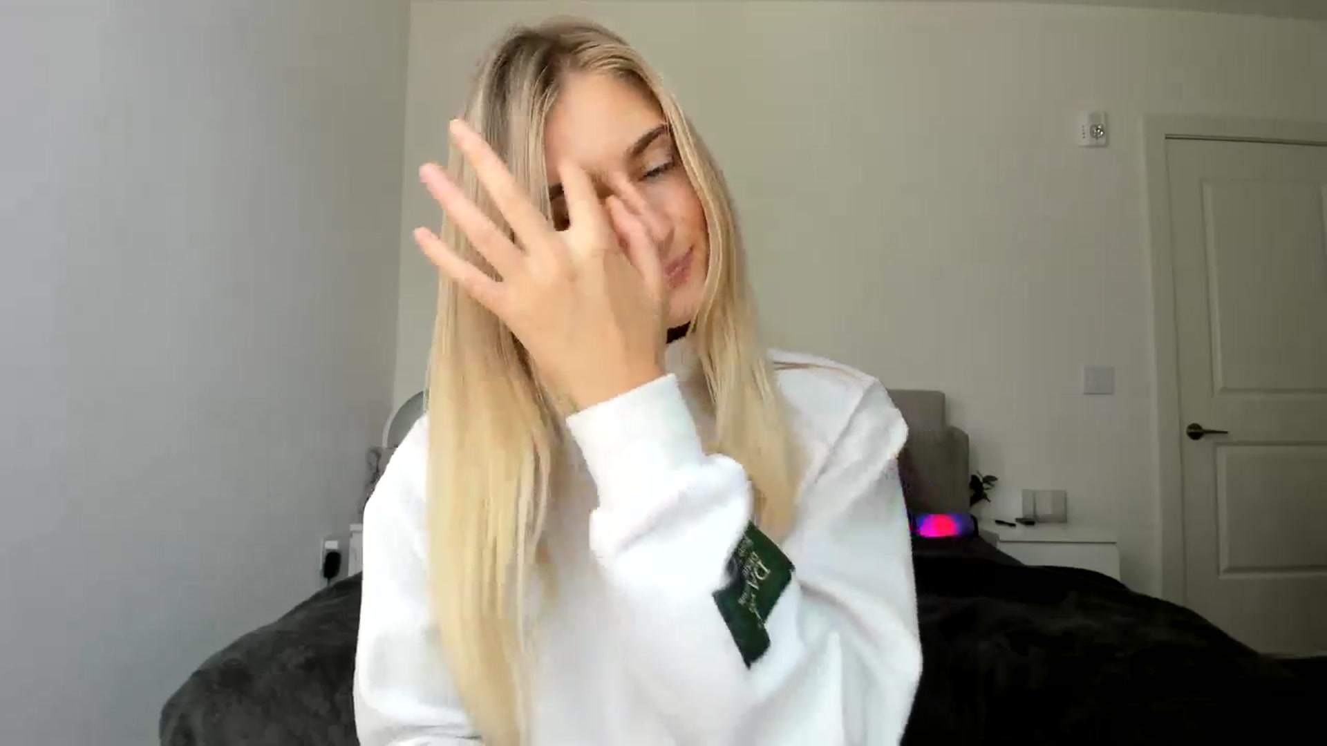 Gallery image thumbnail from Vodka_Queen's myfreecams stream on, 11/01/2024, 22:13 image 13 of 20