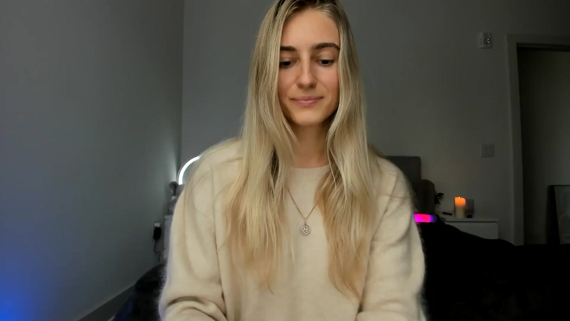 Gallery image thumbnail from Vodka_Queen's myfreecams stream on, 11/03/2024, 24:28 image 12 of 20