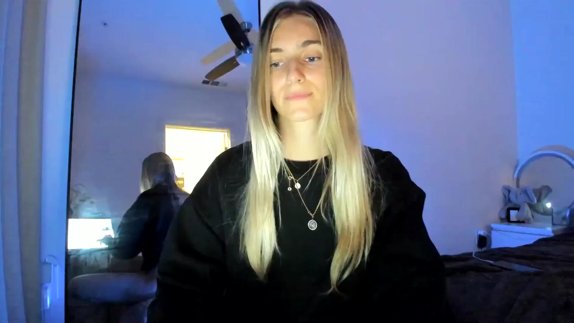 Gallery image thumbnail from Vodka_Queen's myfreecams stream on, 11/04/2024, 05:54 image 1 of 20