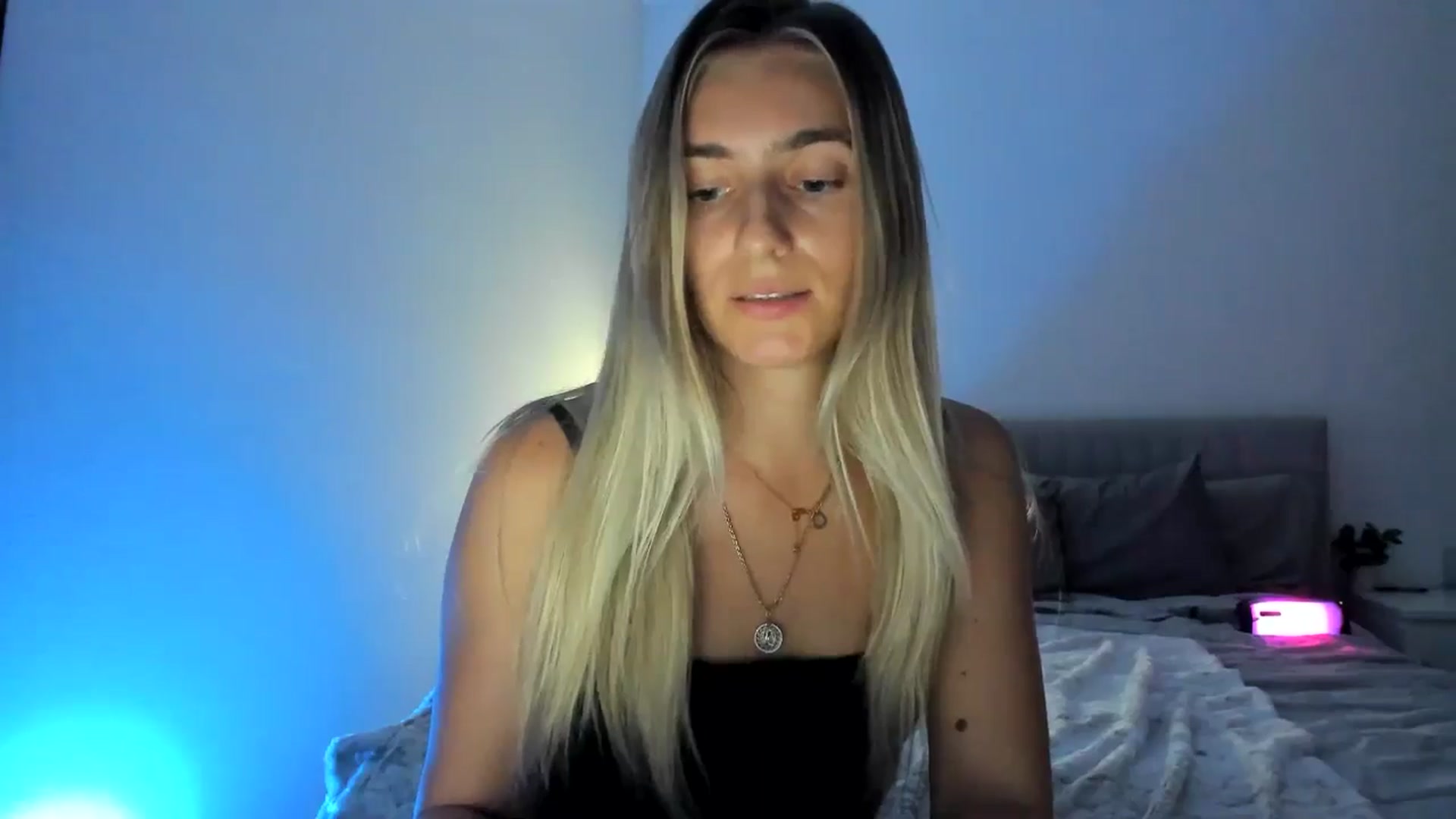 Gallery image thumbnail from Vodka_Queen's myfreecams stream on, 11/08/2024, 07:27 image 11 of 20