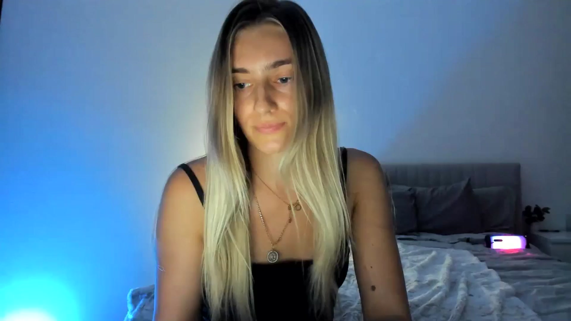 Gallery image thumbnail from Vodka_Queen's myfreecams stream on, 11/08/2024, 07:27 image 19 of 20