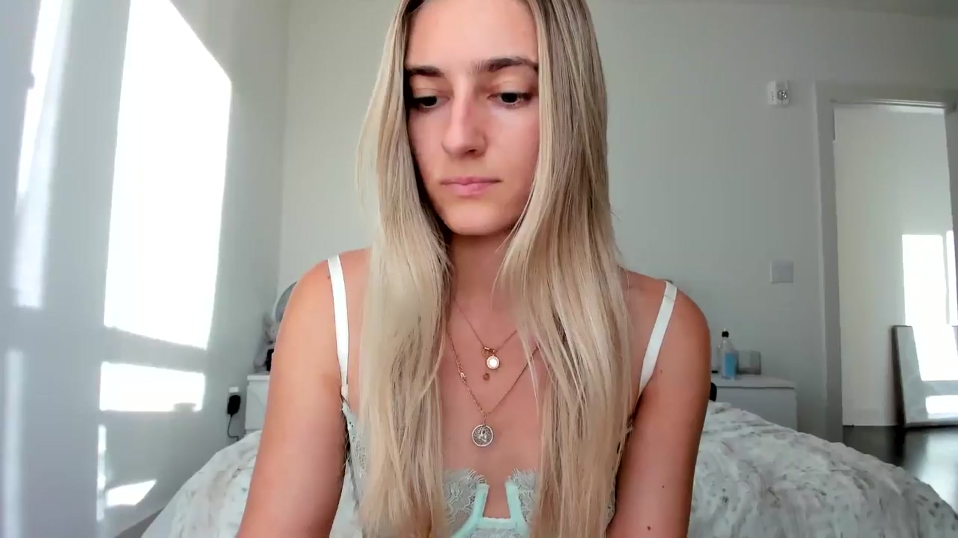 Gallery image thumbnail from Vodka_Queen's myfreecams stream on, 11/09/2024, 02:01 image 2 of 20