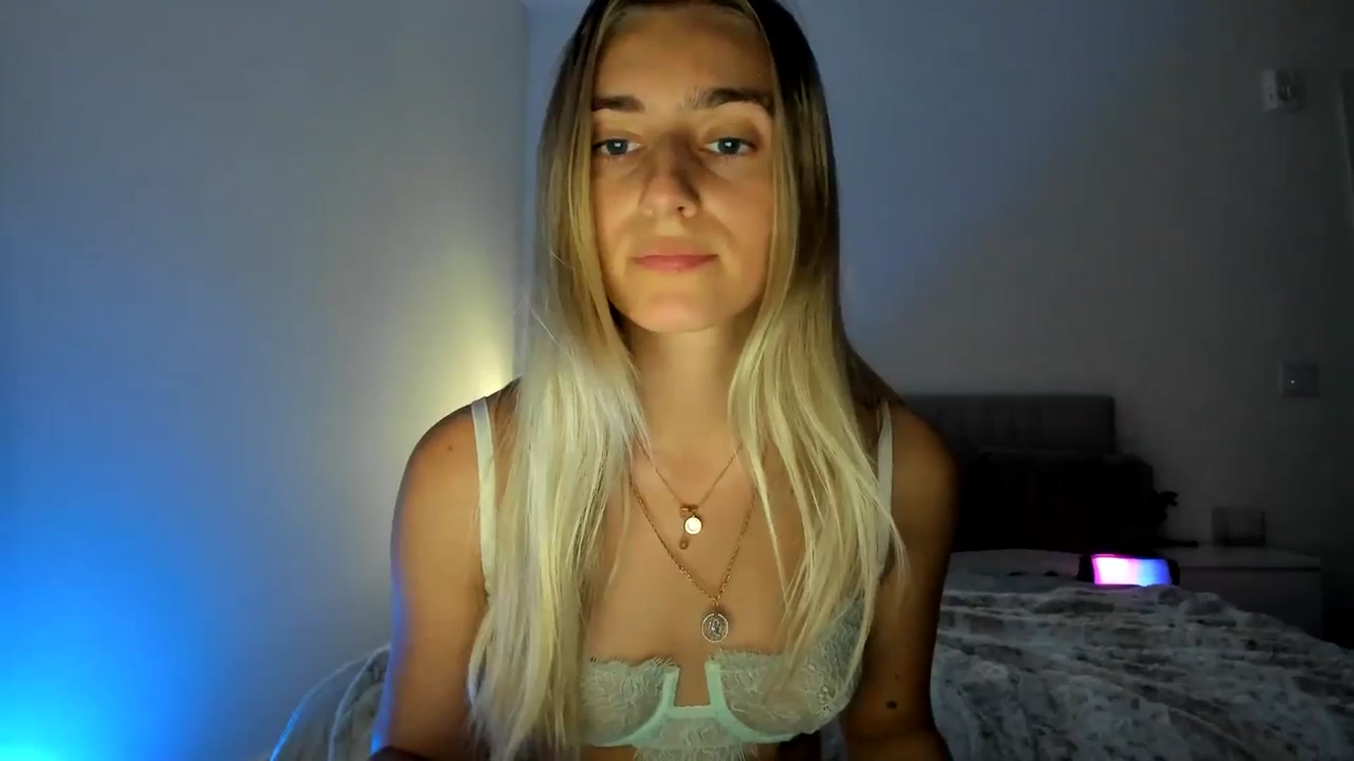 Gallery image thumbnail from Vodka_Queen's myfreecams stream on, 11/09/2024, 02:01 image 12 of 20