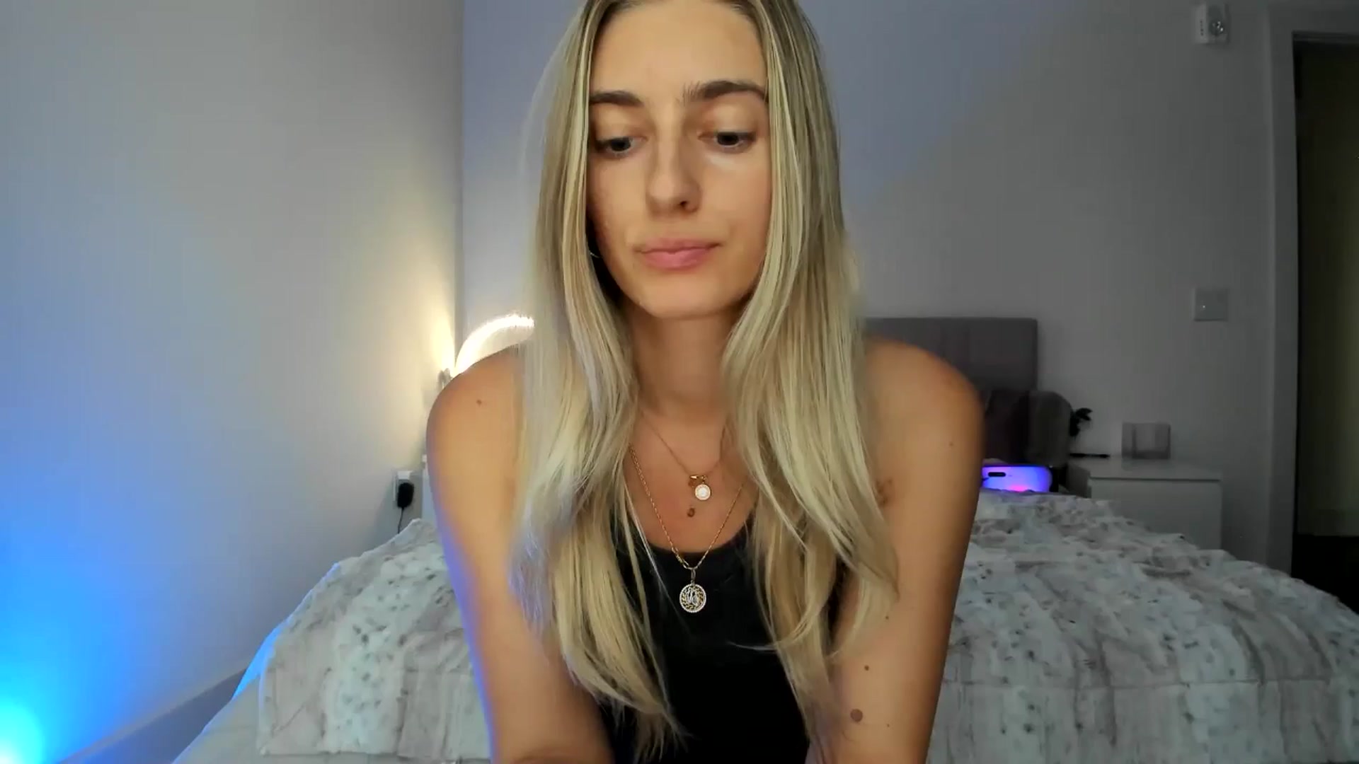 Gallery image thumbnail from Vodka_Queen's myfreecams stream on, 11/10/2024, 02:06 image 12 of 20