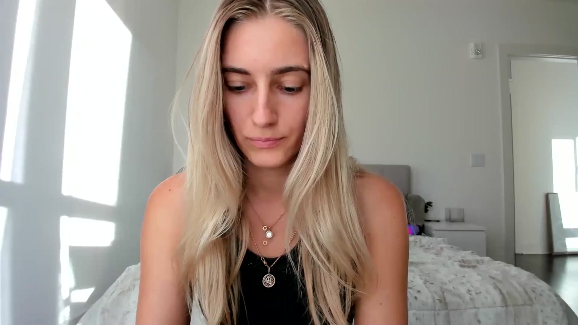 Gallery image thumbnail from Vodka_Queen's myfreecams stream on, 11/10/2024, 02:06 image 6 of 20
