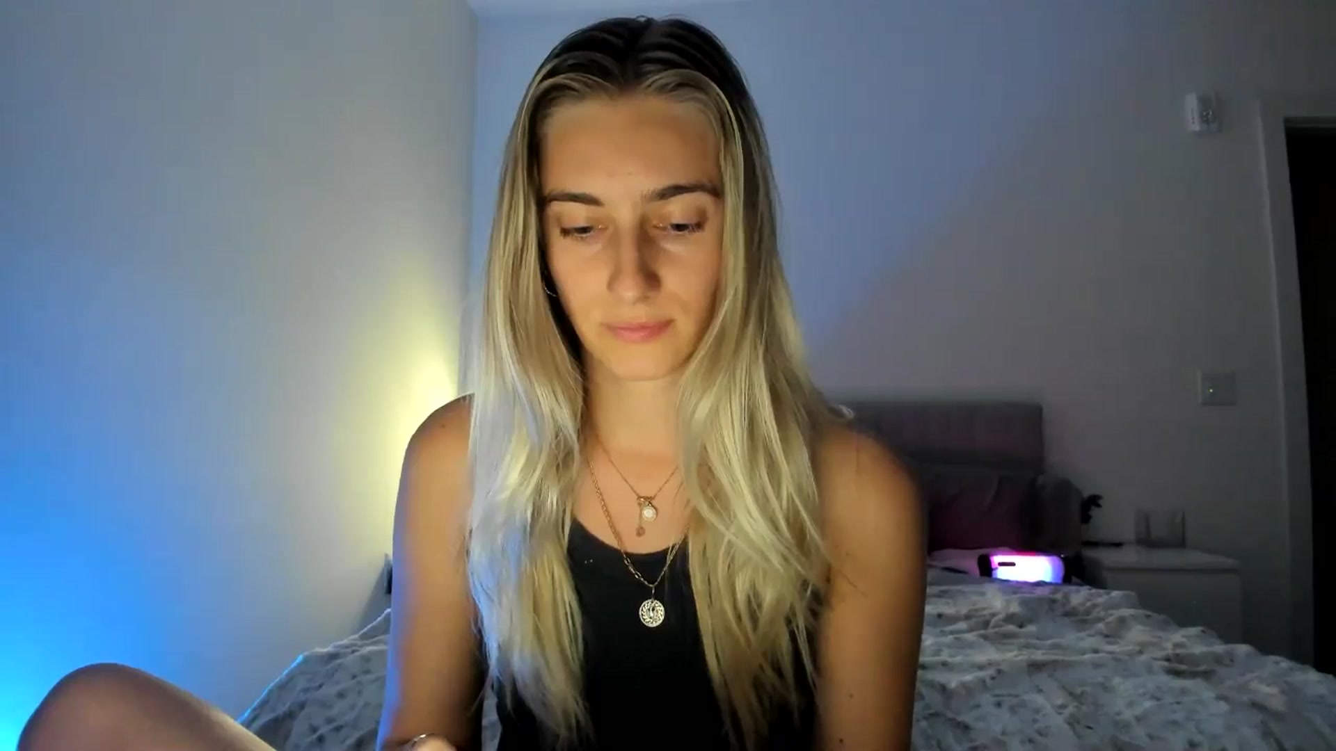 Gallery image thumbnail from Vodka_Queen's myfreecams stream on, 11/10/2024, 02:06 image 14 of 20
