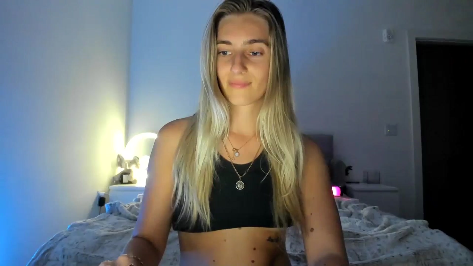 Gallery image thumbnail from Vodka_Queen's myfreecams stream on, 11/10/2024, 07:17 image 11 of 20