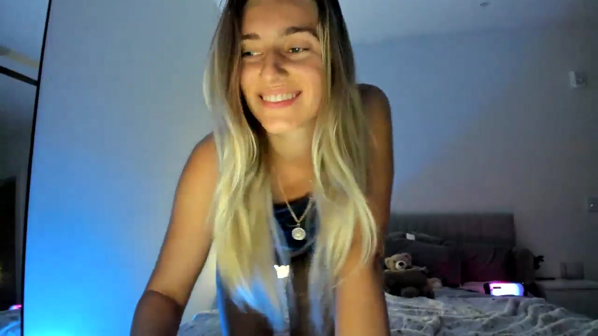 Gallery image thumbnail from Vodka_Queen's myfreecams stream on, 11/10/2024, 07:17 image 15 of 20