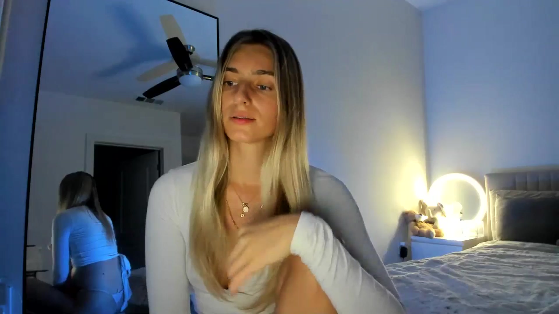 Gallery image thumbnail from Vodka_Queen's myfreecams stream on, 11/14/2024, 05:55 image 18 of 20