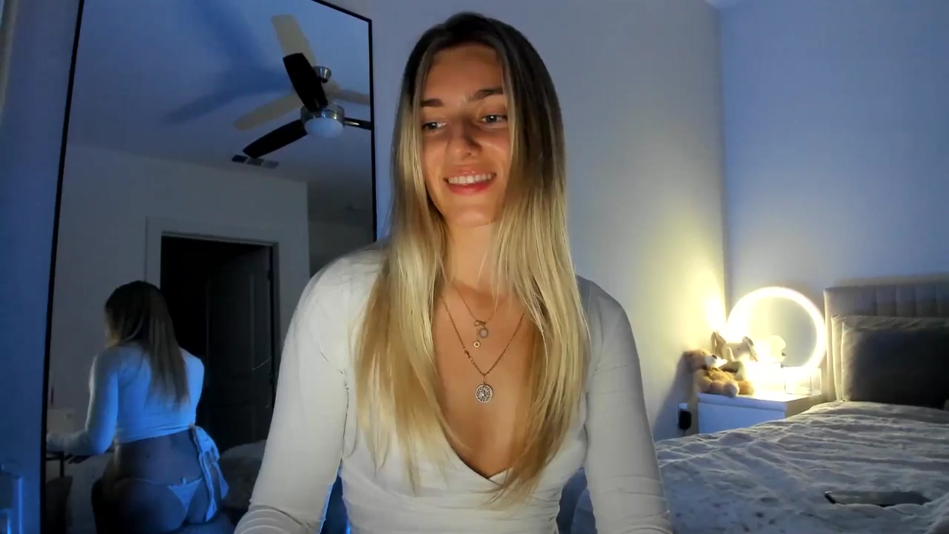 Gallery image thumbnail from Vodka_Queen's myfreecams stream on, 11/14/2024, 05:55 image 9 of 20