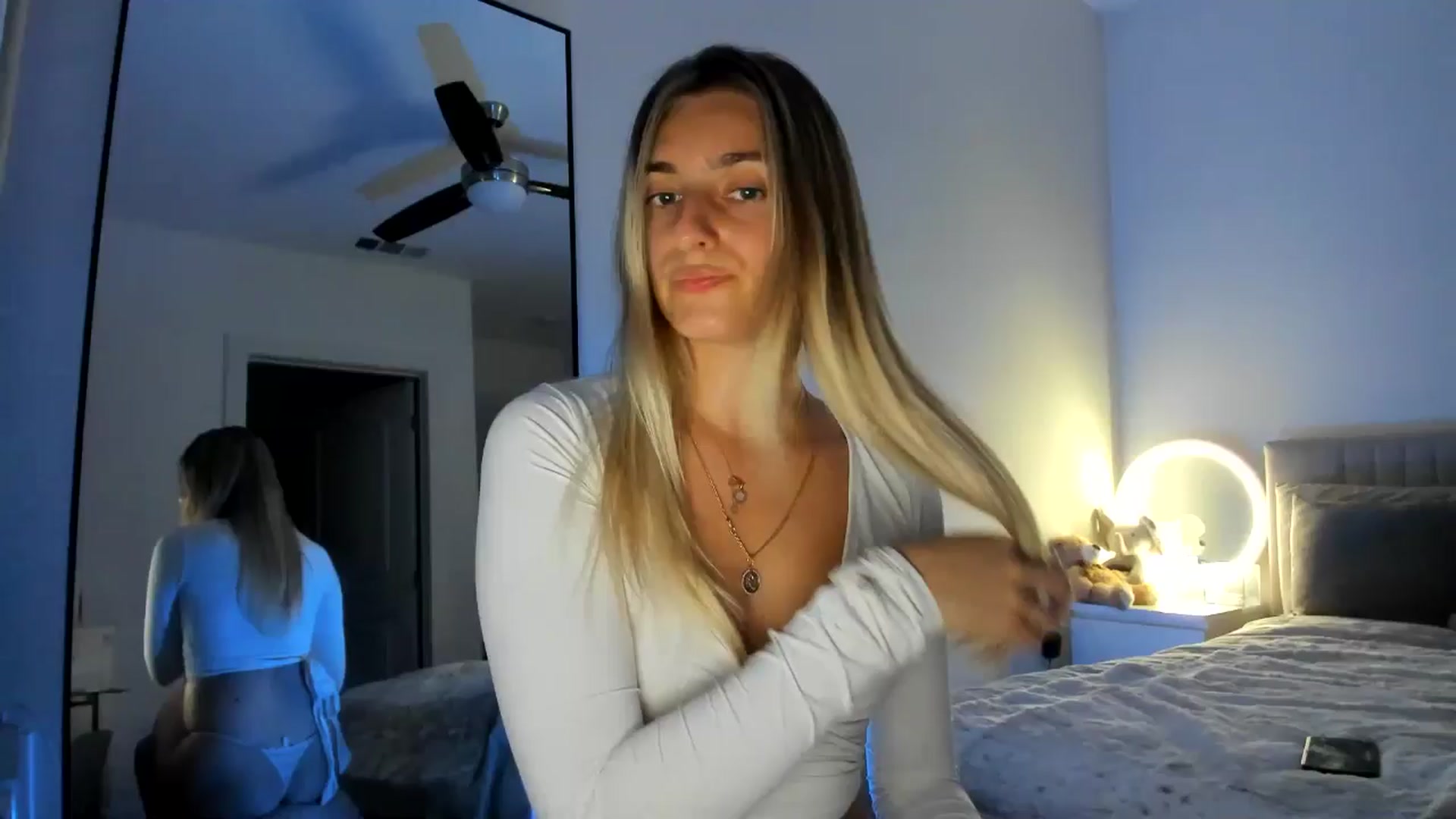 Gallery image thumbnail from Vodka_Queen's myfreecams stream on, 11/14/2024, 05:55 image 8 of 20