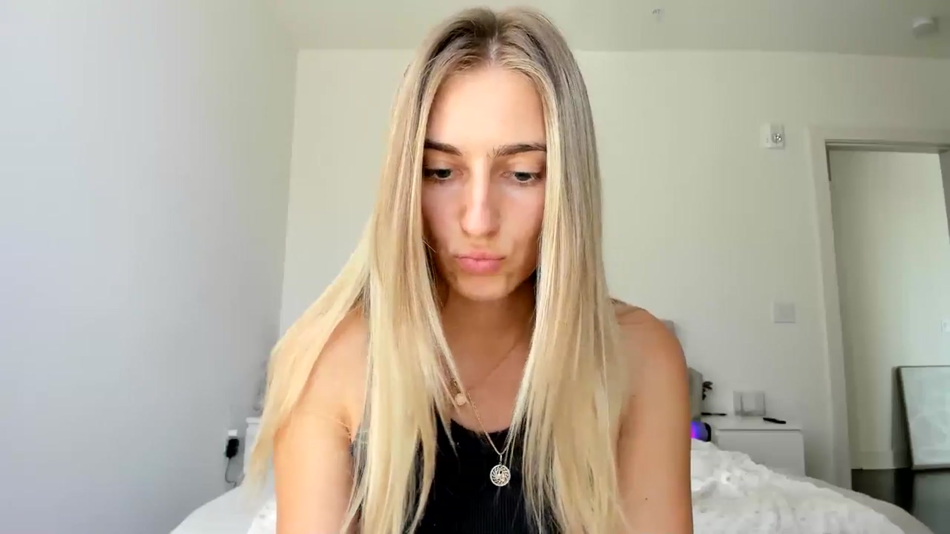 Gallery image thumbnail from Vodka_Queen's myfreecams stream on, 11/14/2024, 22:57 image 7 of 20