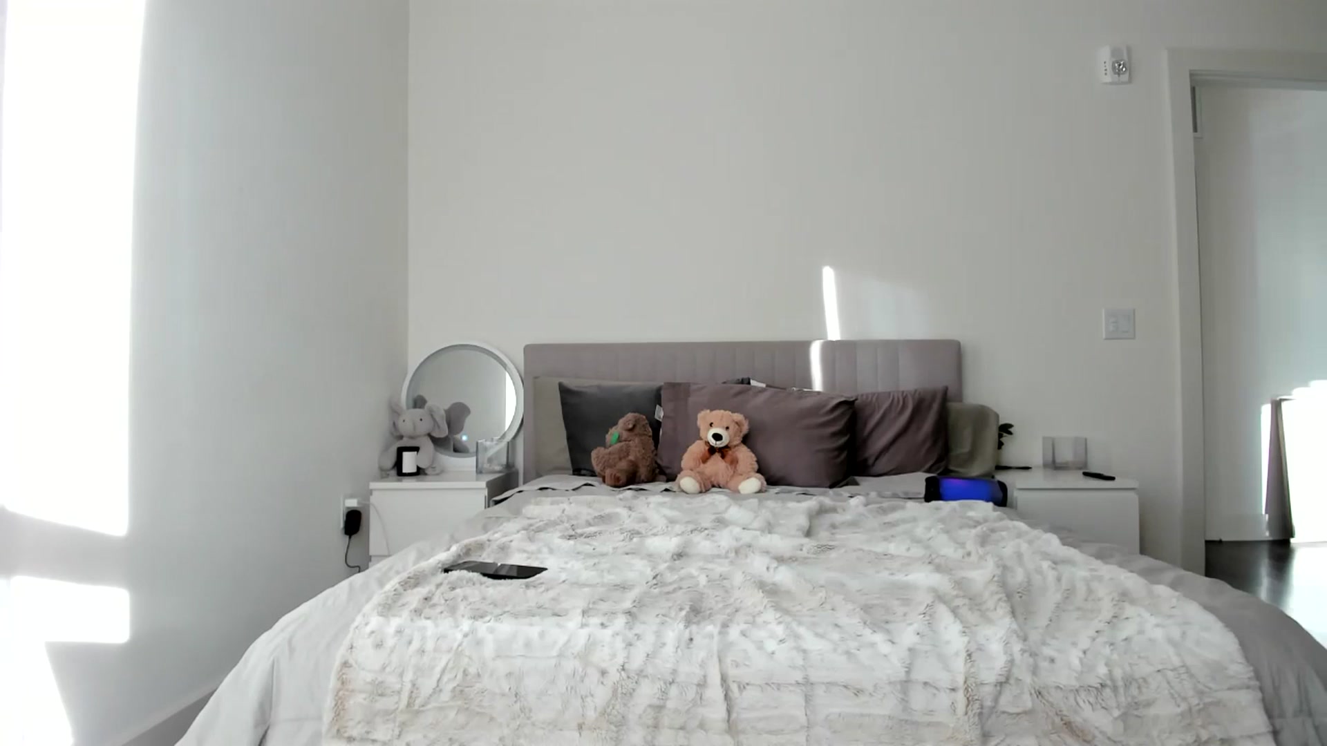 Gallery image thumbnail from Vodka_Queen's myfreecams stream on, 11/15/2024, 24:01 image 2 of 20