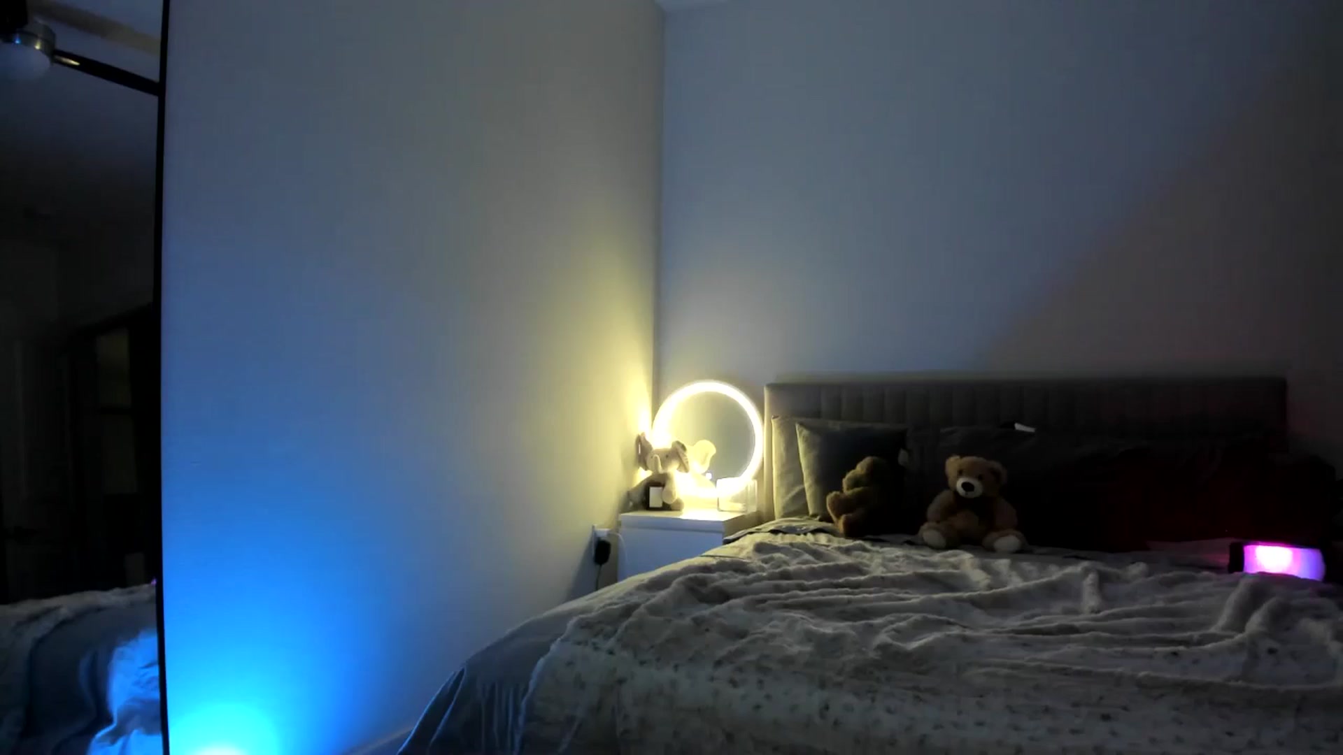 Gallery image thumbnail from Vodka_Queen's myfreecams stream on, 11/15/2024, 01:41 image 16 of 20