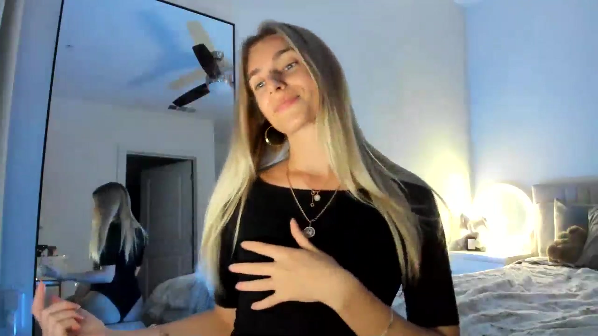 Gallery image thumbnail from Vodka_Queen's myfreecams stream on, 11/17/2024, 09:45 image 13 of 20