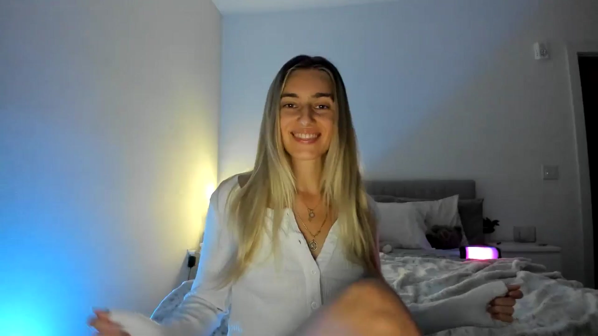 Gallery image thumbnail from Vodka_Queen's myfreecams stream on, 11/25/2024, 01:20 image 13 of 20