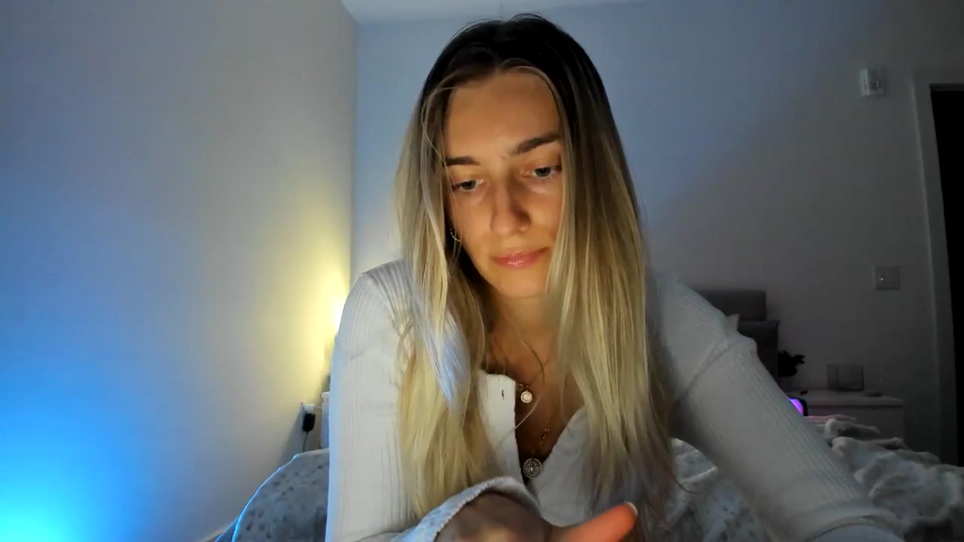 Gallery image thumbnail from Vodka_Queen's myfreecams stream on, 11/25/2024, 01:38 image 7 of 20