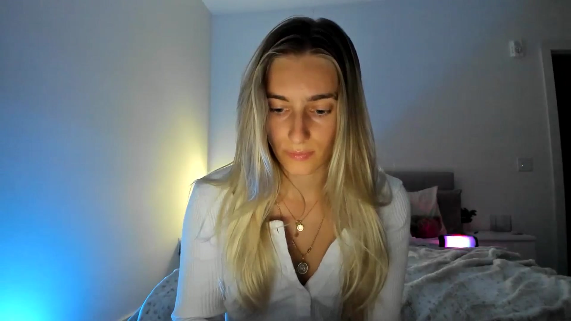 Gallery image thumbnail from Vodka_Queen's myfreecams stream on, 11/25/2024, 01:38 image 2 of 20