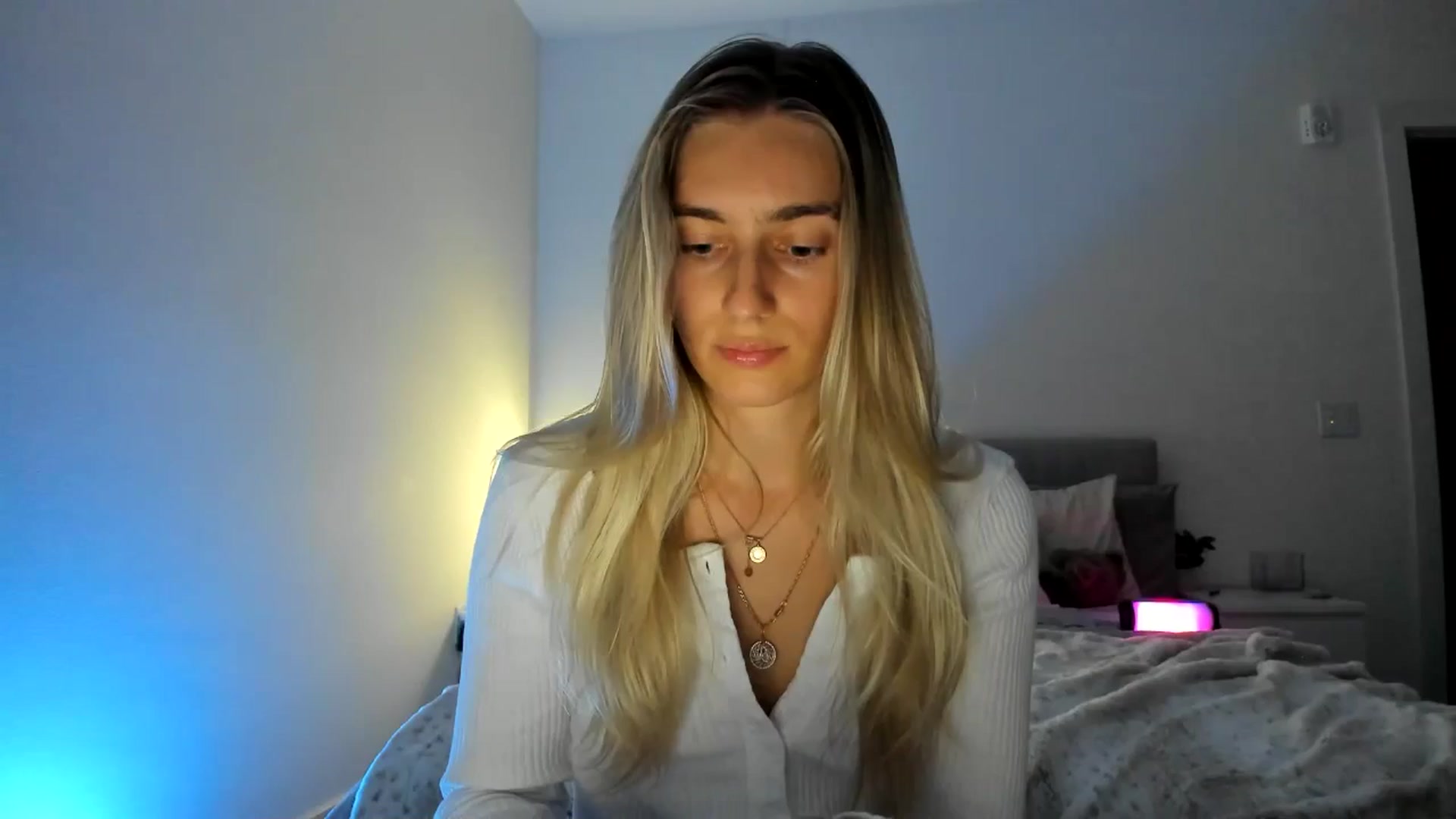 Gallery image thumbnail from Vodka_Queen's myfreecams stream on, 11/25/2024, 01:38 image 1 of 20