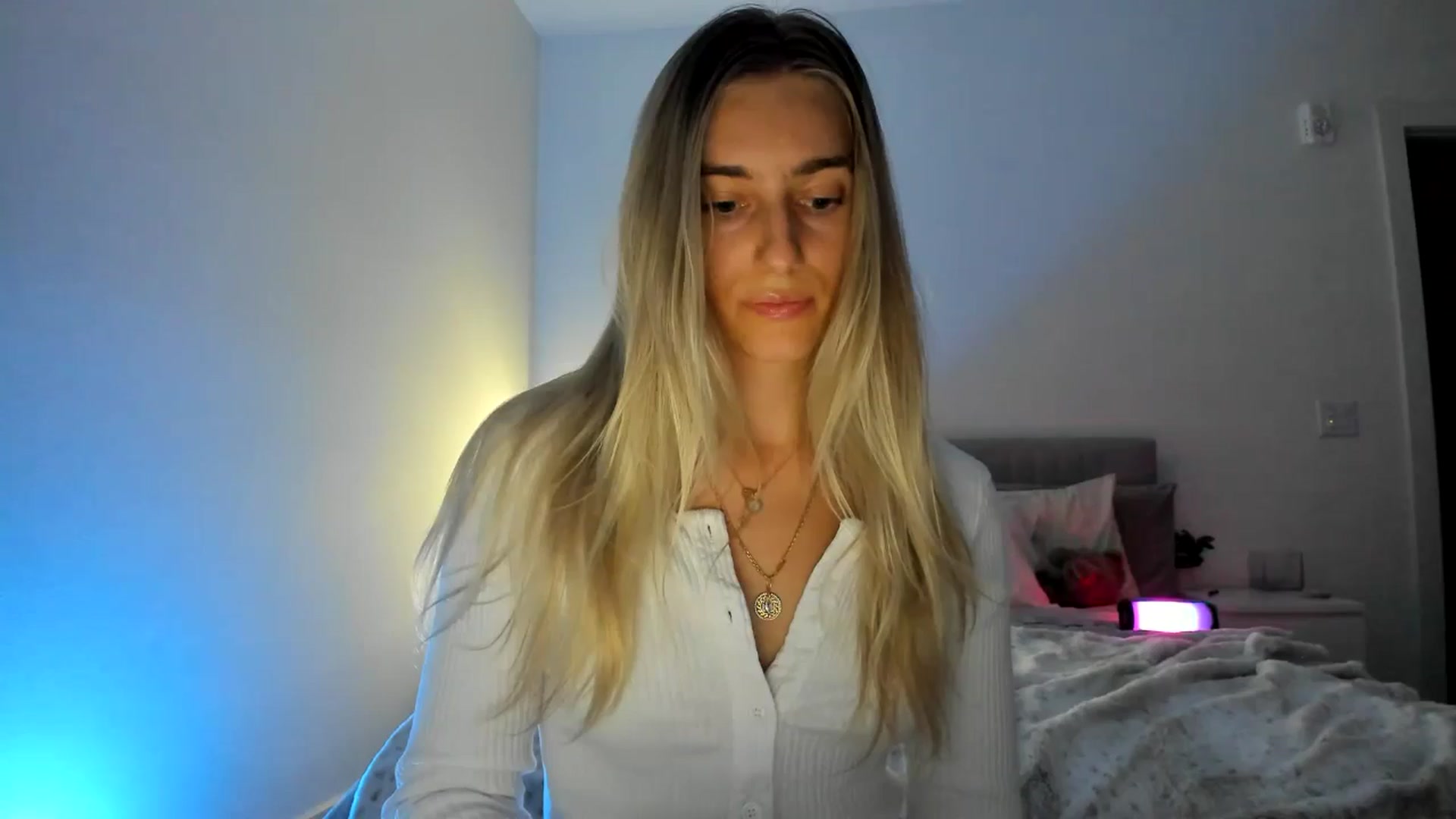 Gallery image thumbnail from Vodka_Queen's myfreecams stream on, 11/25/2024, 01:38 image 20 of 20