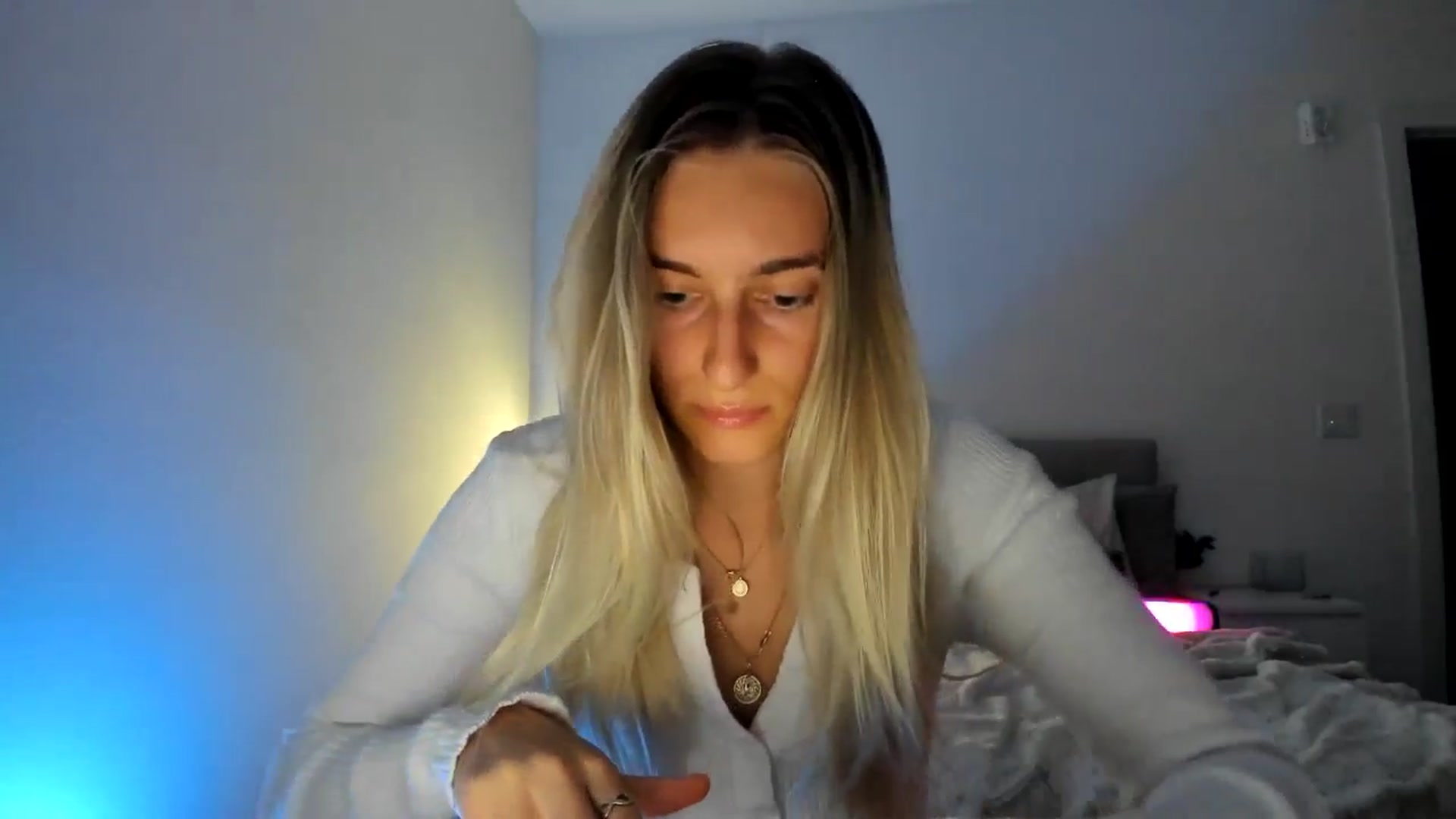 Gallery image thumbnail from Vodka_Queen's myfreecams stream on, 11/25/2024, 01:38 image 5 of 20
