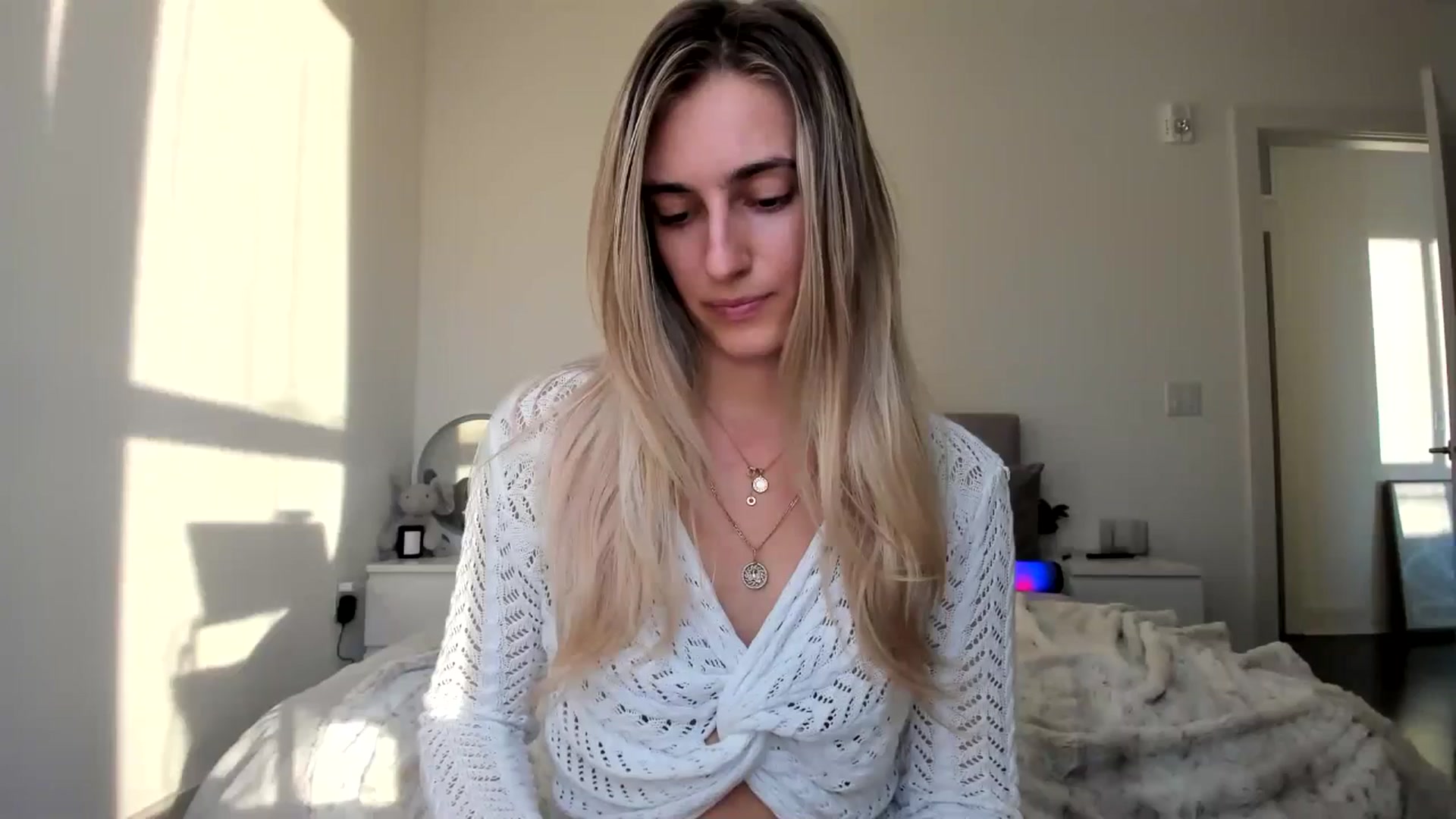 Gallery image thumbnail from Vodka_Queen's myfreecams stream on, 11/26/2024, 01:21 image 11 of 20