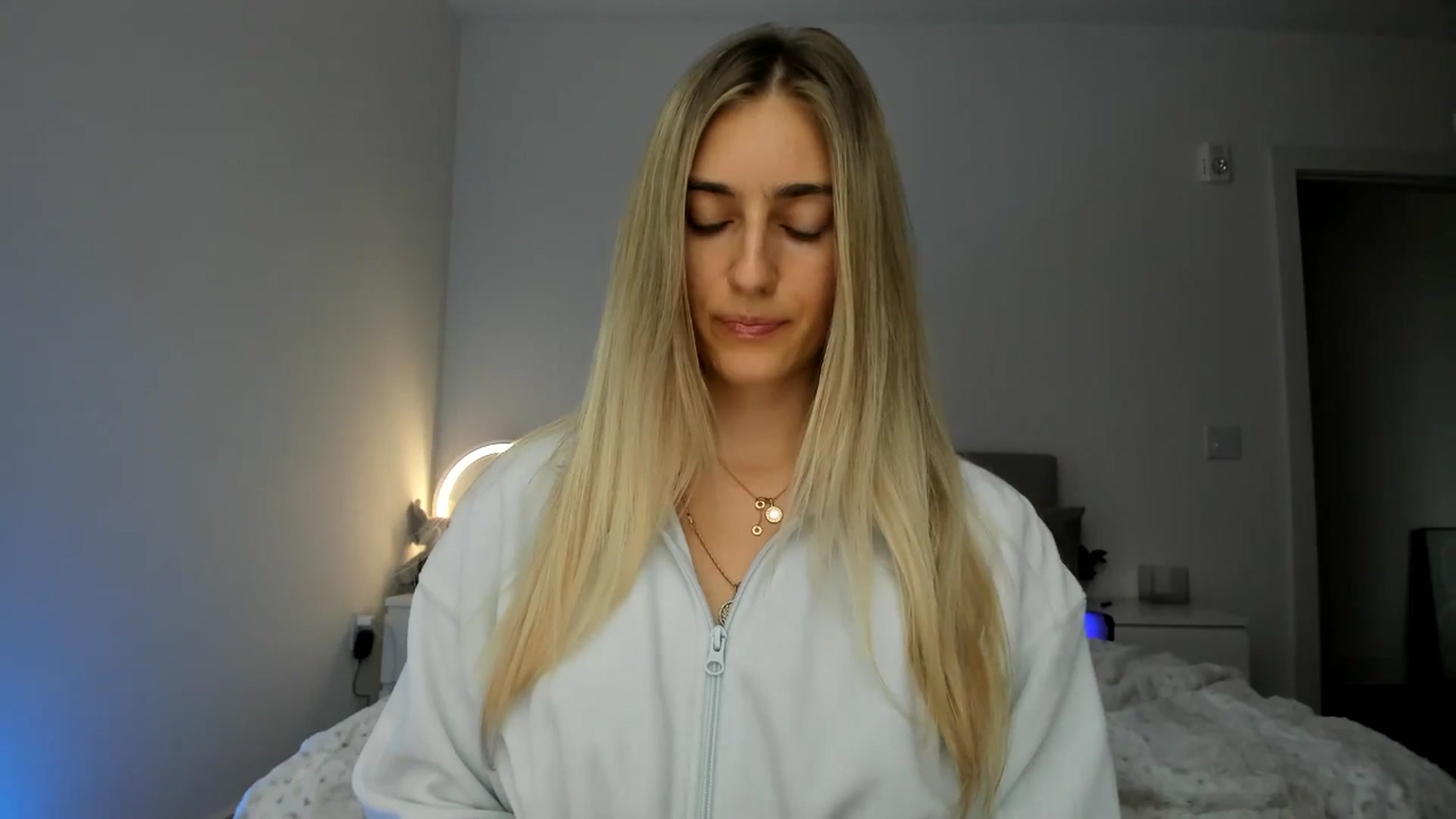 Gallery image thumbnail from Vodka_Queen's myfreecams stream on, 11/27/2024, 24:56 image 10 of 20
