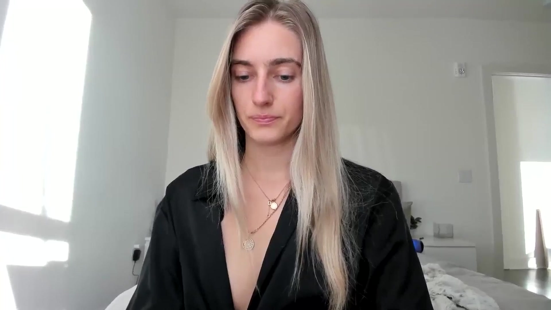 Gallery image thumbnail from Vodka_Queen's myfreecams stream on, 12/02/2024, 24:03 image 17 of 20