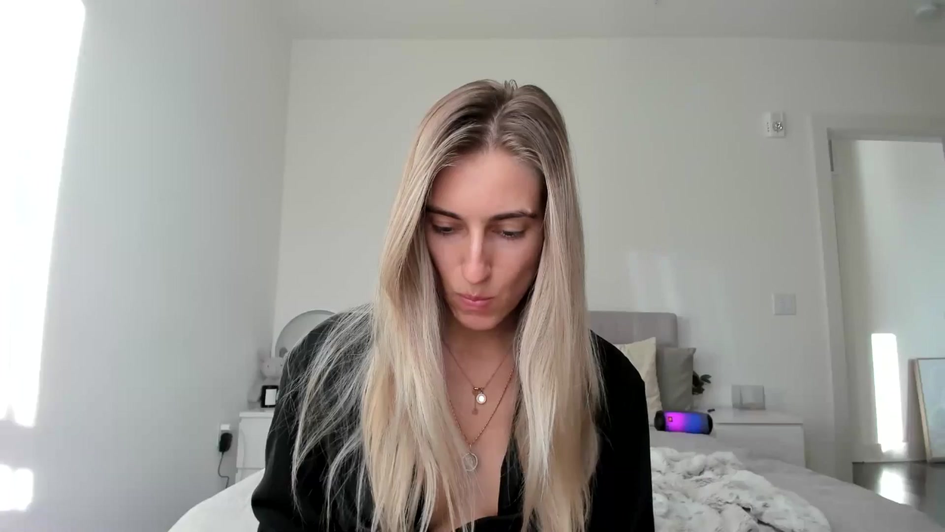 Gallery image thumbnail from Vodka_Queen's myfreecams stream on, 12/02/2024, 24:03 image 9 of 20
