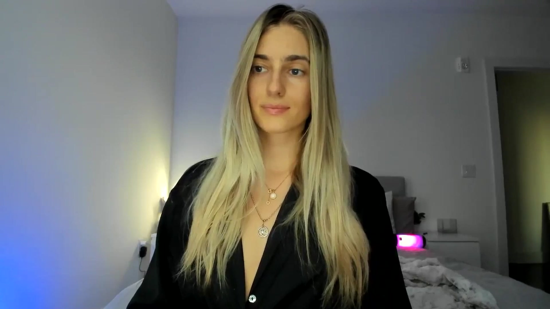 Gallery image thumbnail from Vodka_Queen's myfreecams stream on, 12/02/2024, 03:12 image 5 of 20