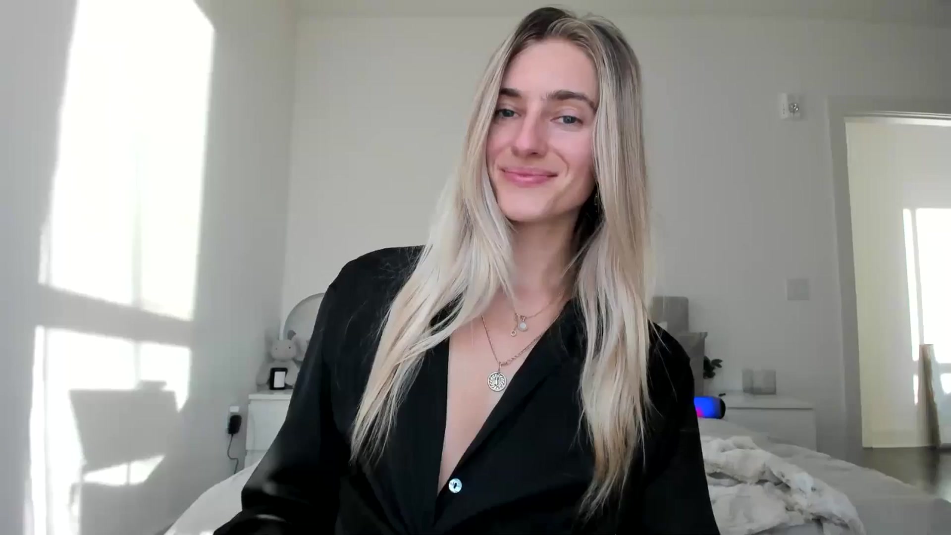 Gallery image thumbnail from Vodka_Queen's myfreecams stream on, 12/02/2024, 03:12 image 1 of 20