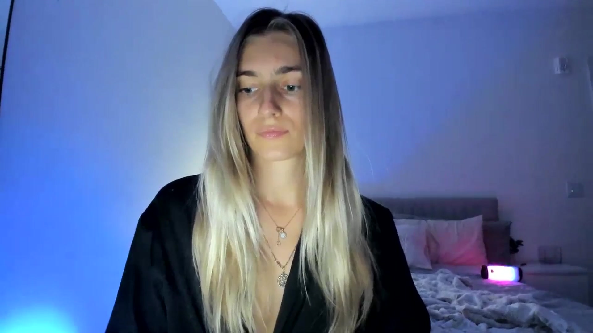 Gallery image thumbnail from Vodka_Queen's myfreecams stream on, 12/02/2024, 03:12 image 8 of 20