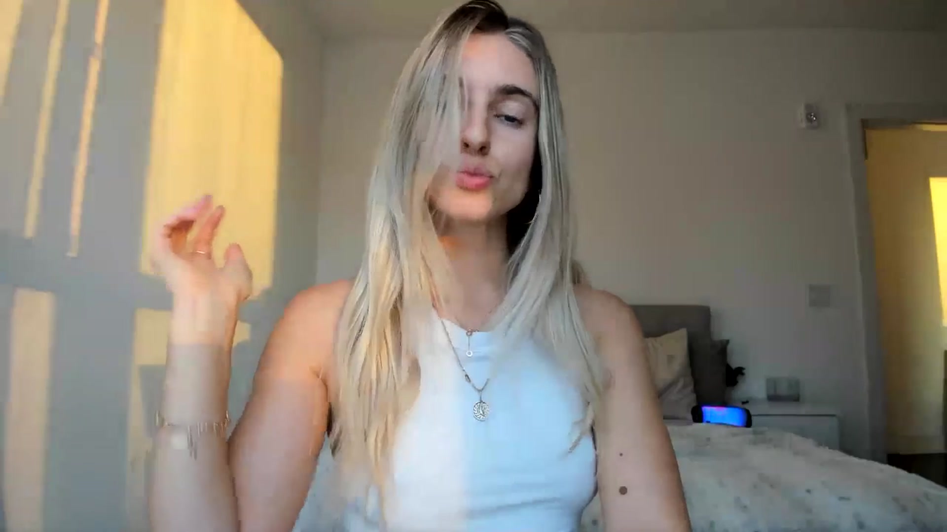 Gallery image thumbnail from Vodka_Queen's myfreecams stream on, 12/03/2024, 24:47 image 11 of 20