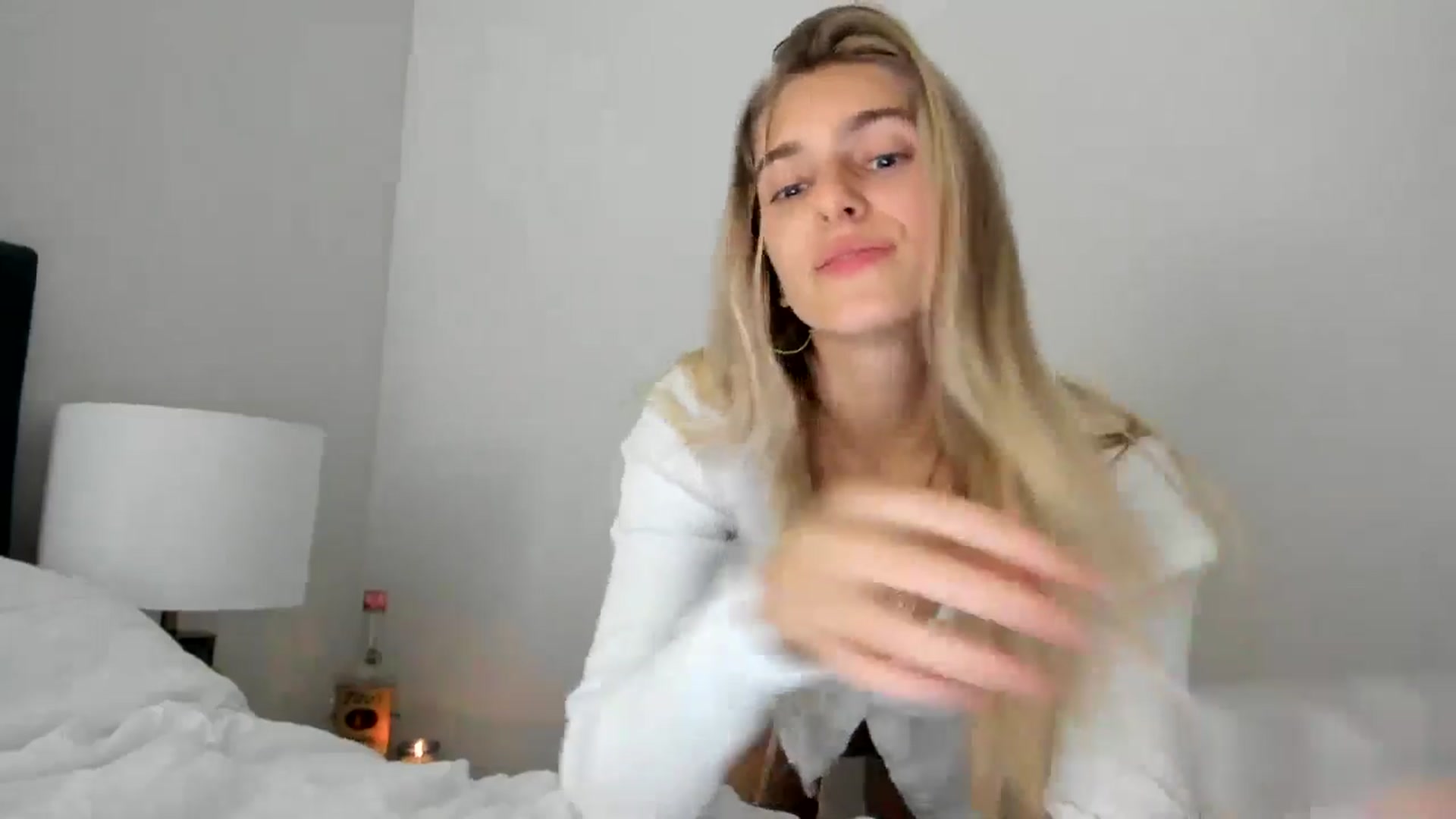 Gallery image thumbnail from Vodka_Queen's myfreecams stream on, 01/14/2025, 05:59 image 7 of 20
