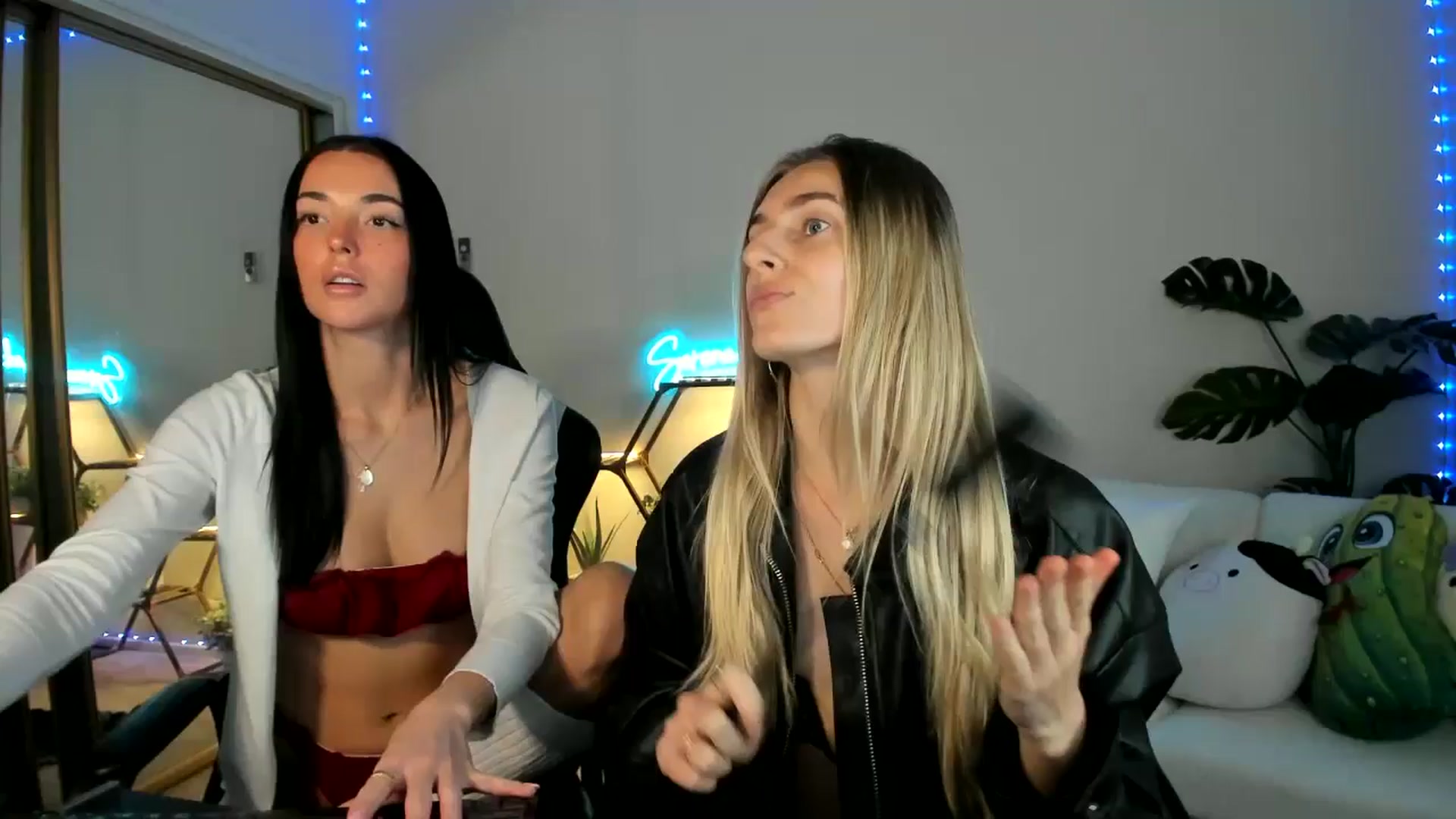 Gallery image thumbnail from Vodka_Queen's myfreecams stream on, 02/02/2025, 04:04 image 10 of 20