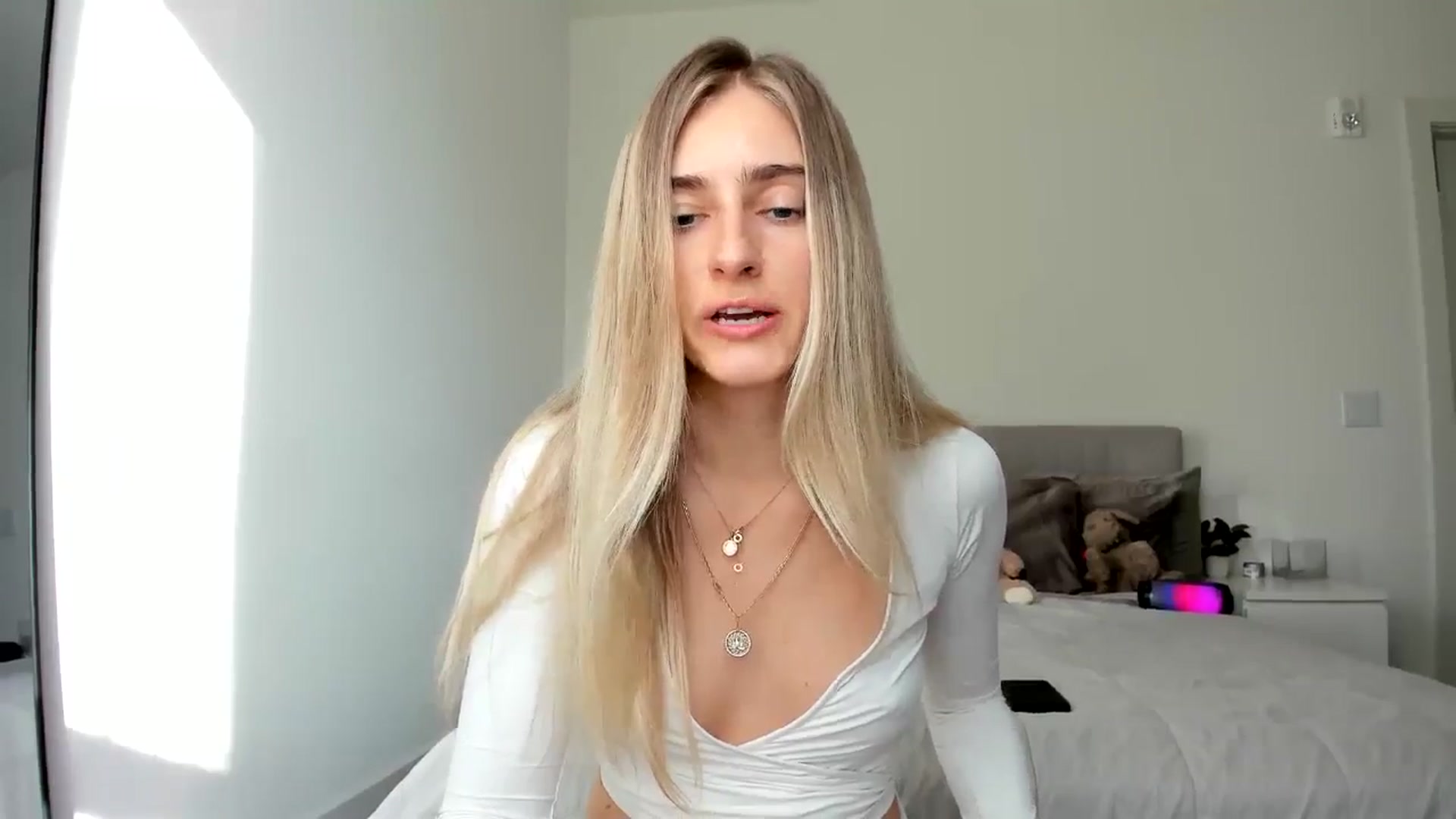 Gallery image thumbnail from Vodka_Queen's myfreecams stream on, 02/02/2025, 23:31 image 14 of 20