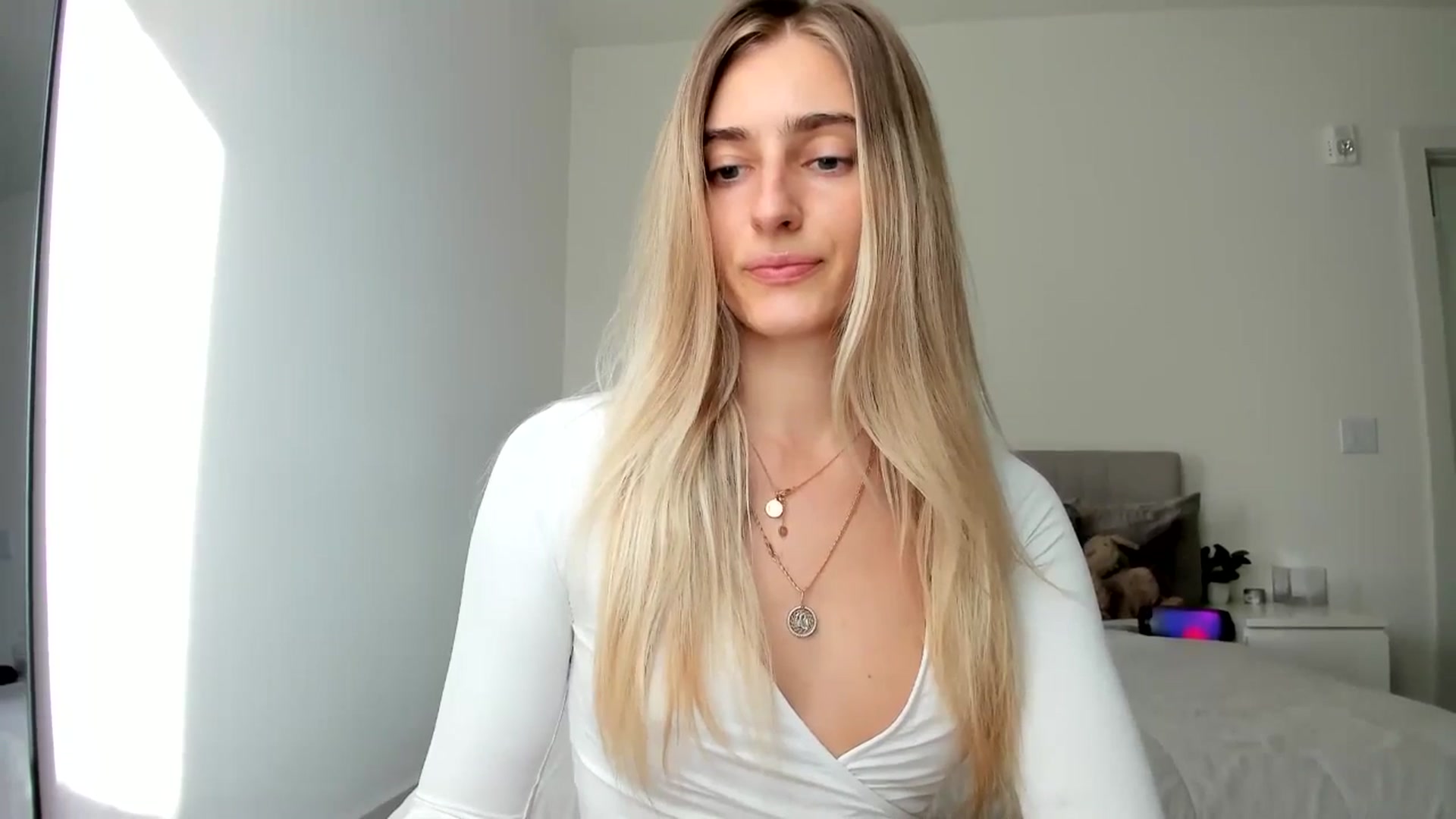 Gallery image thumbnail from Vodka_Queen's myfreecams stream on, 02/02/2025, 23:31 image 3 of 20